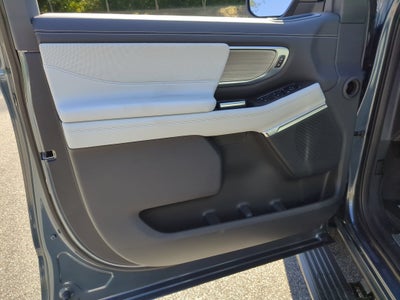 2027 Ford Expedition Max Platinum