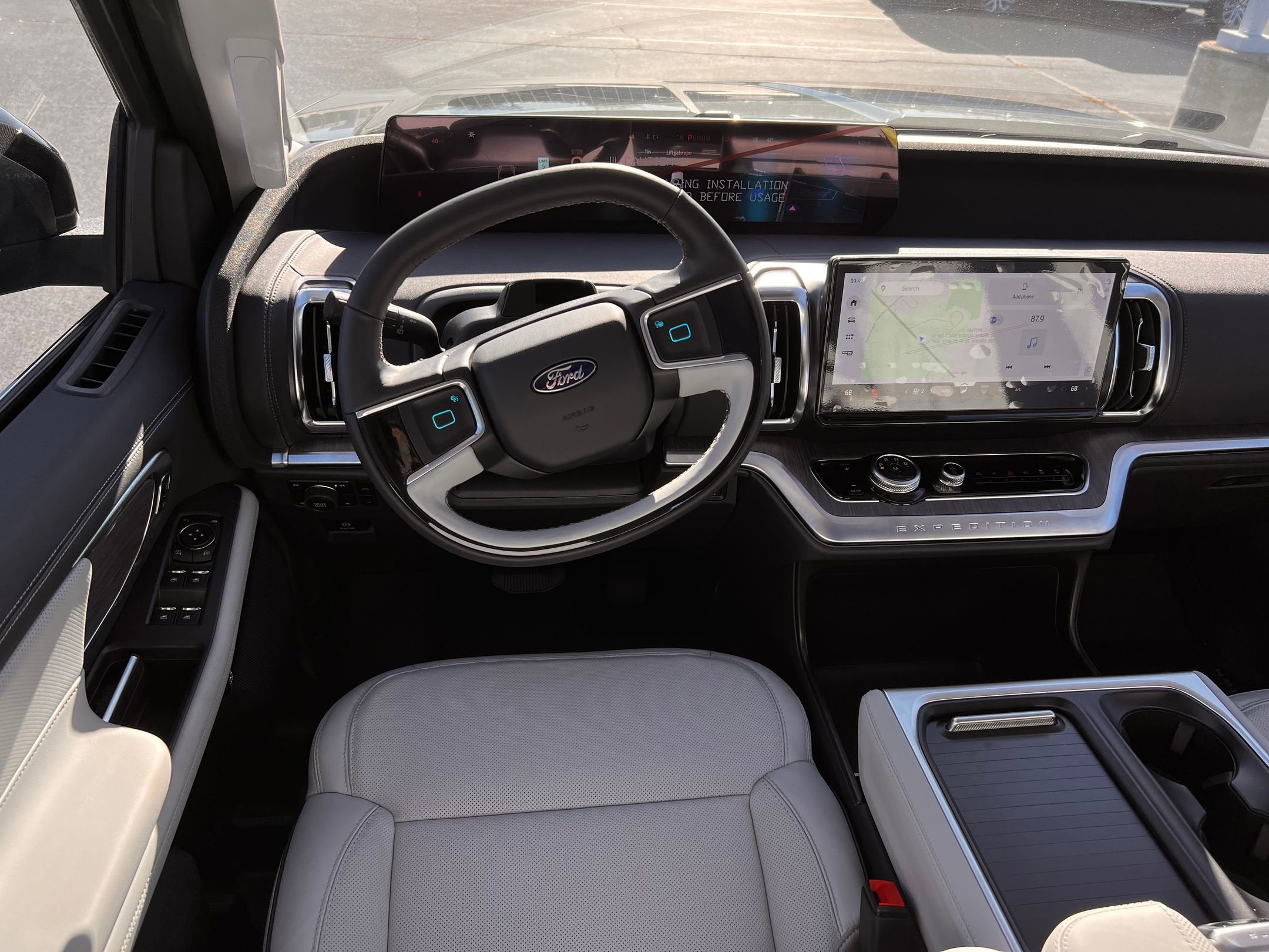 2025 Ford Expedition Platinum