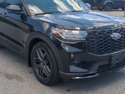 2025 Ford Explorer ST
