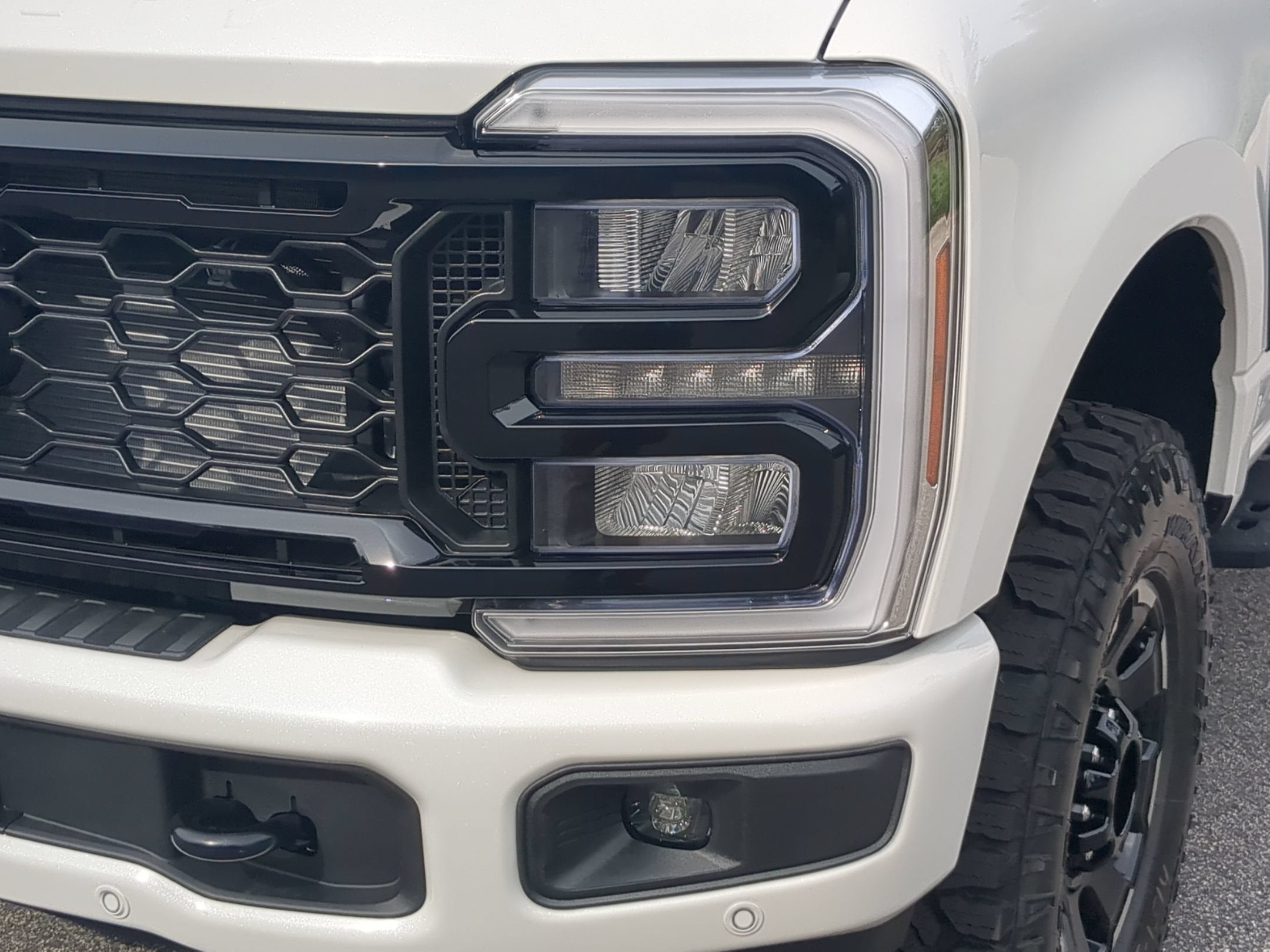 2026 Ford Super Duty F-350 SRW LARIAT