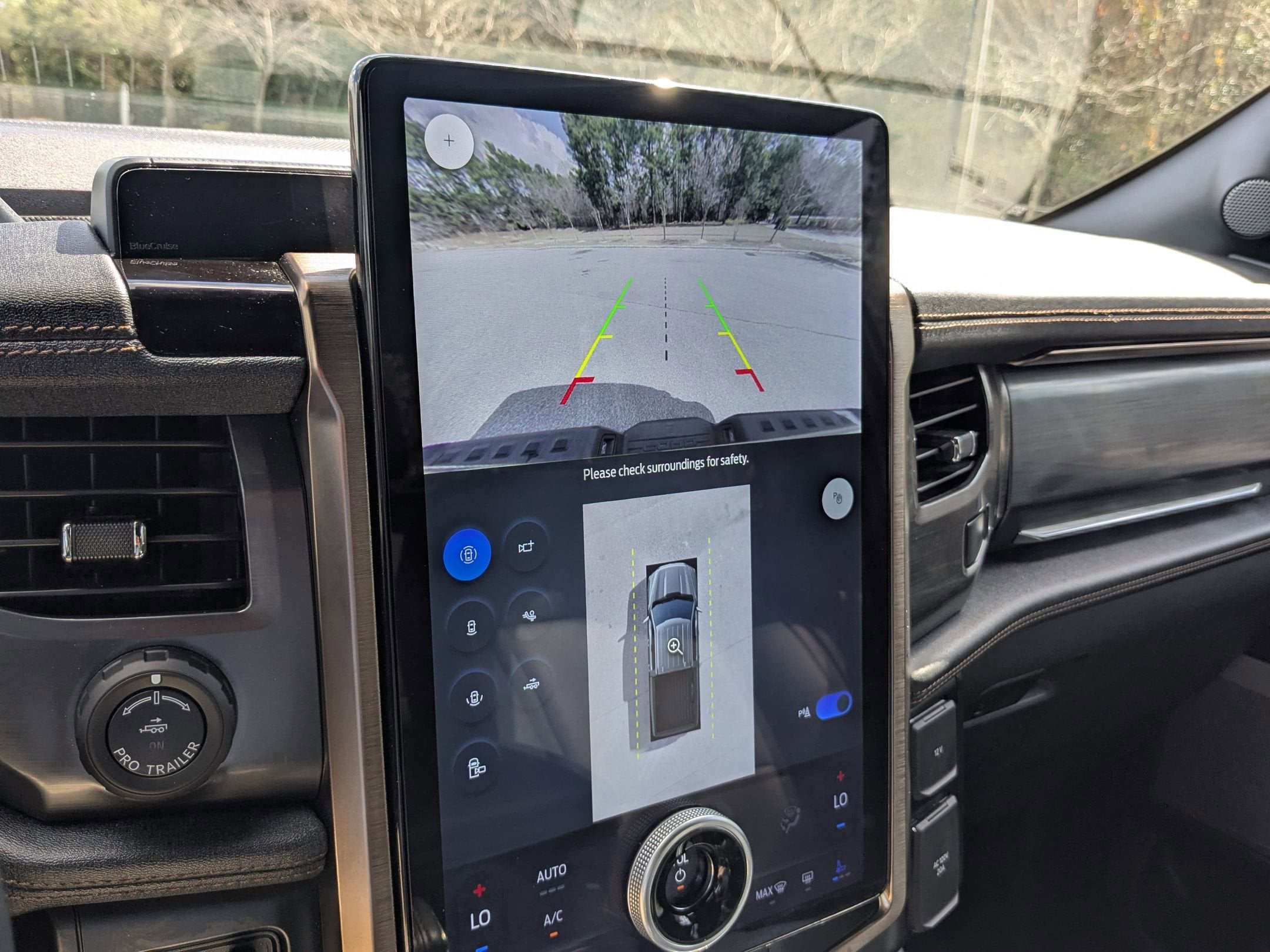 2023 Ford F-150 Lightning LARIAT