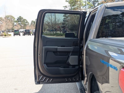 2023 Ford F-150 Lightning LARIAT