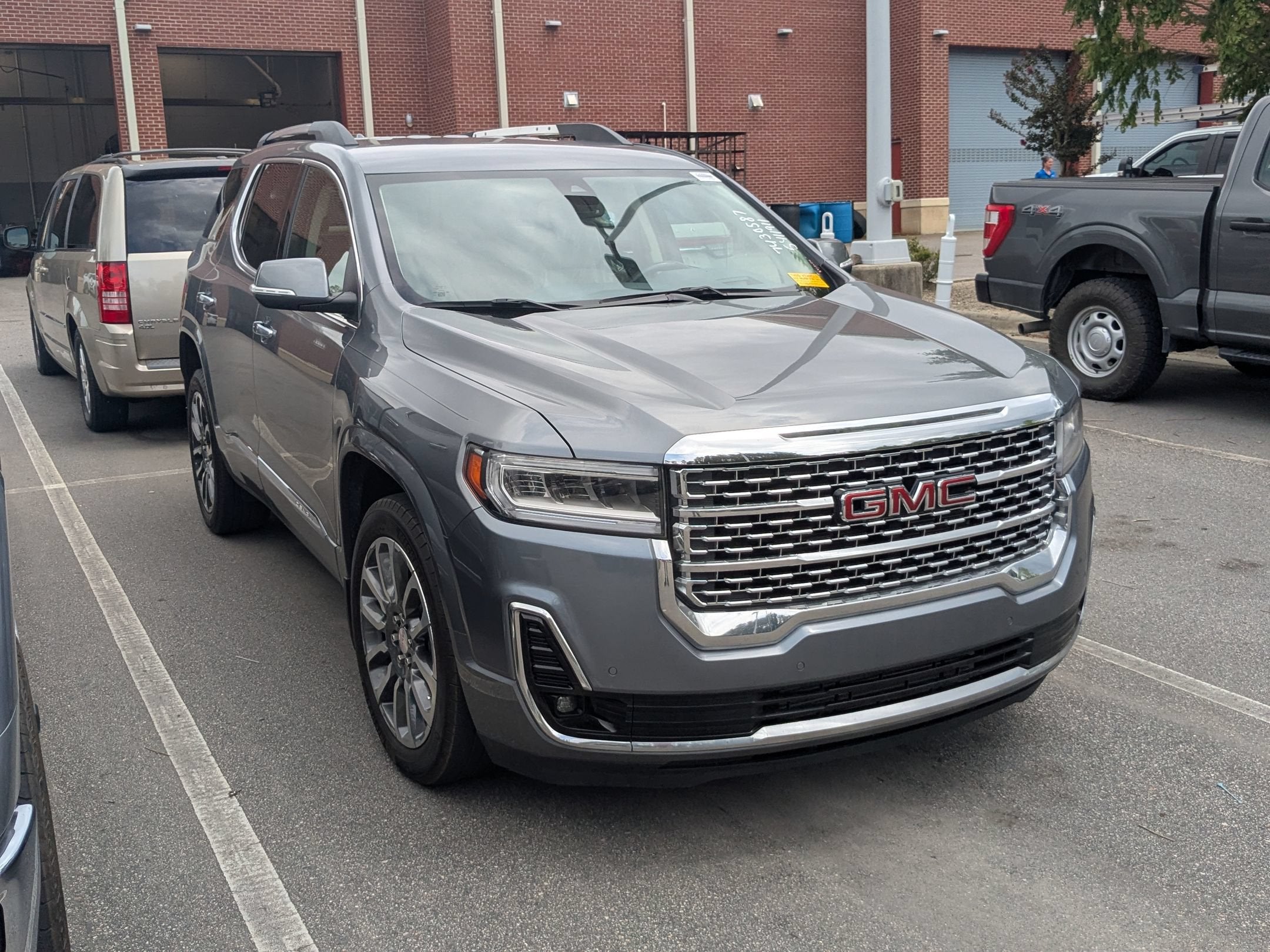 2022 GMC Acadia Denali
