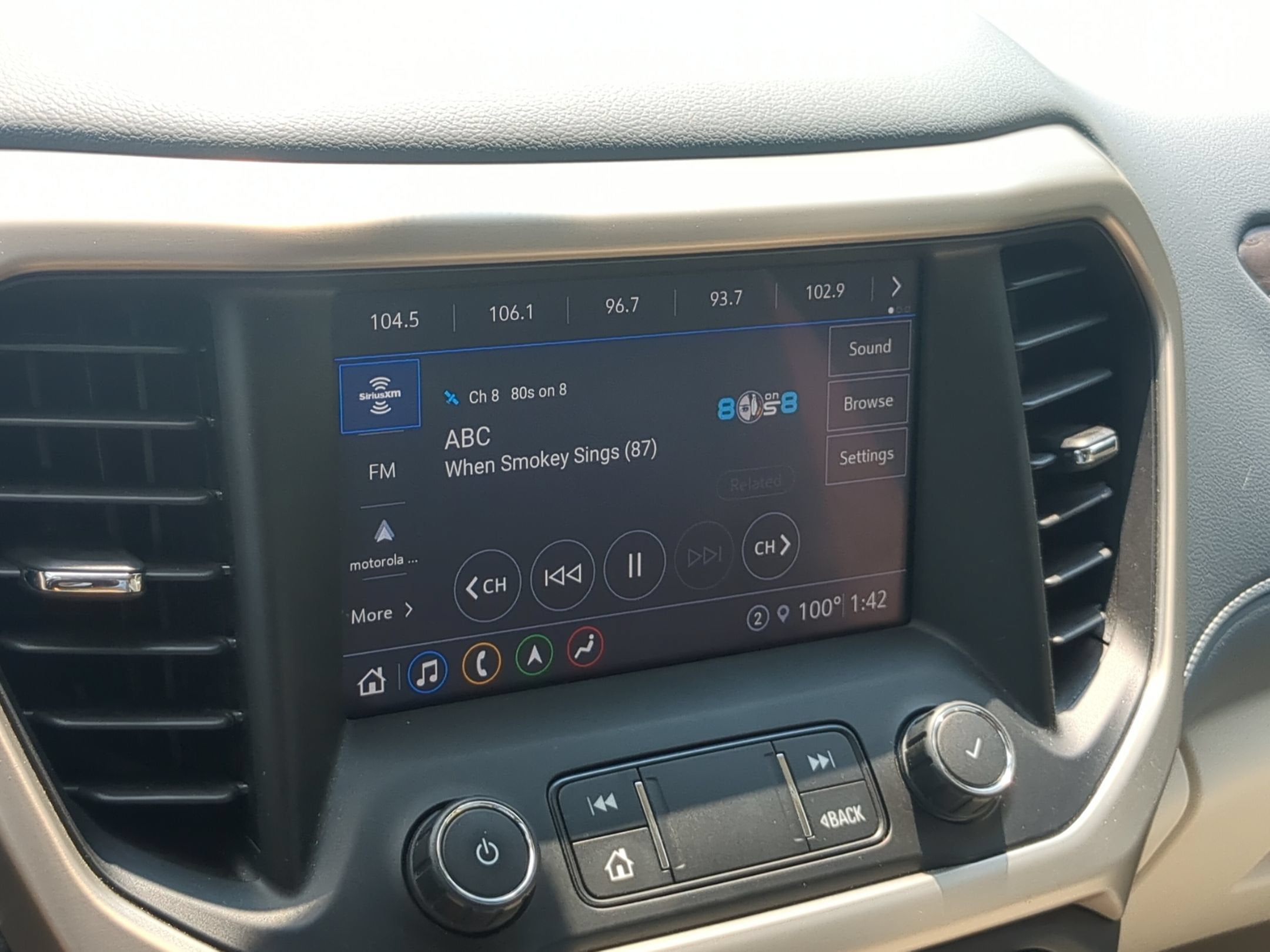 2022 GMC Acadia Denali
