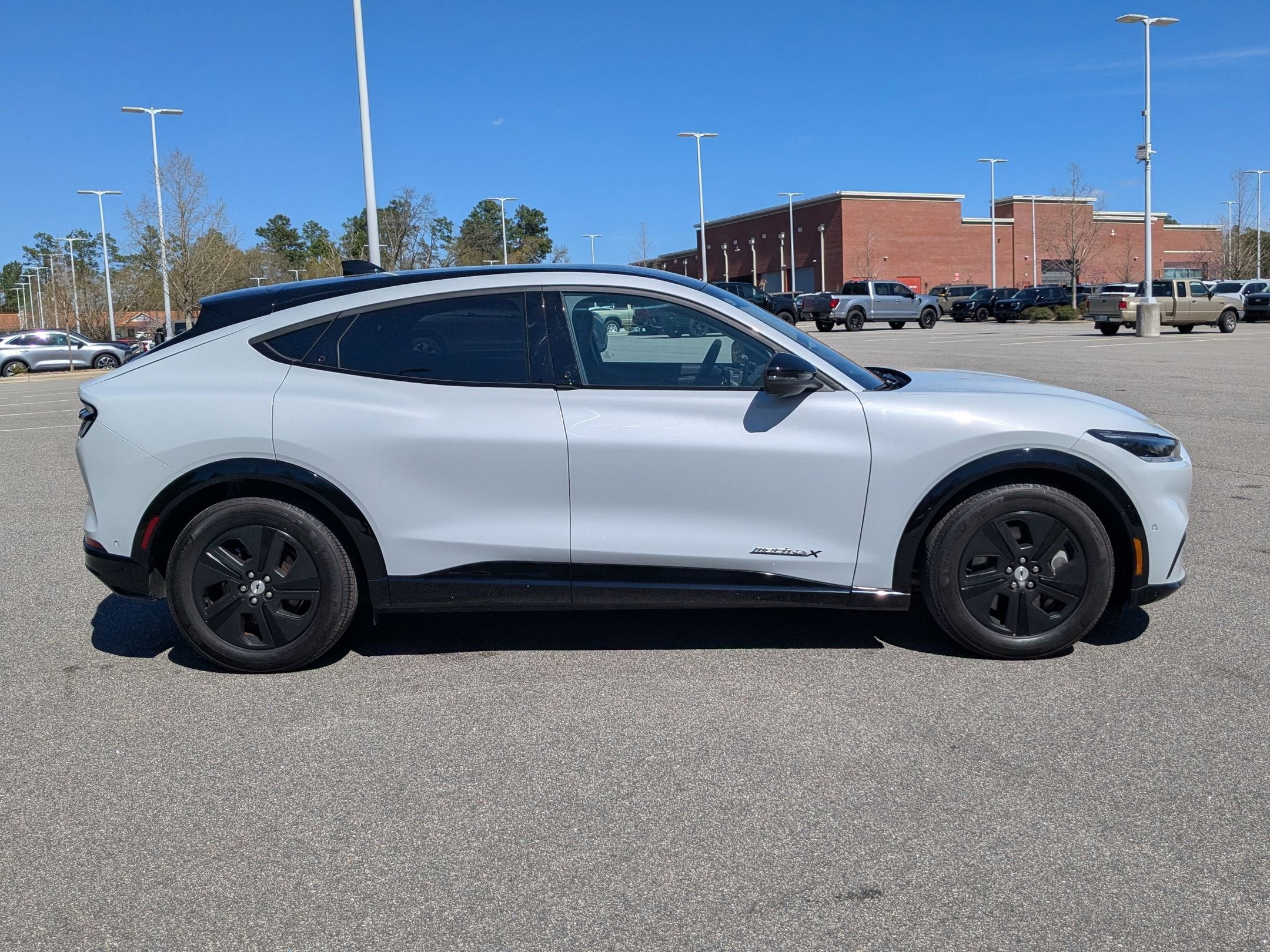 2023 Ford Mustang Mach-E California Route 1