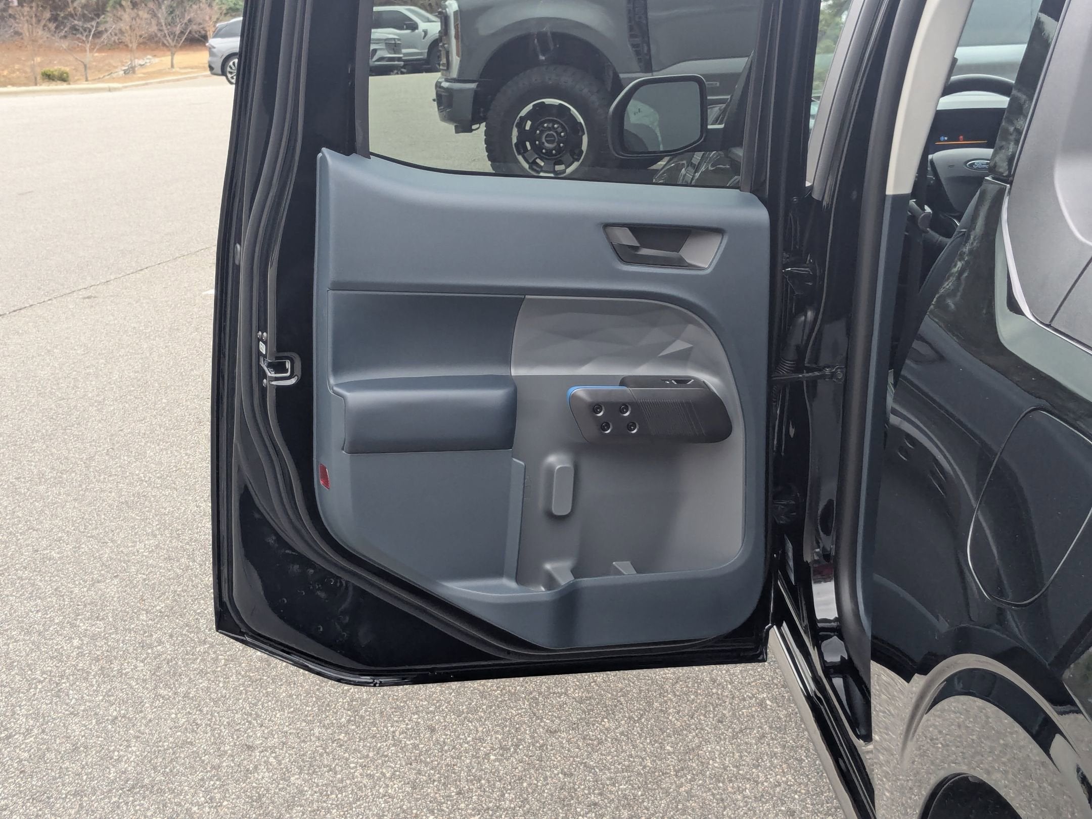 2026 Ford Maverick Lobo Standard