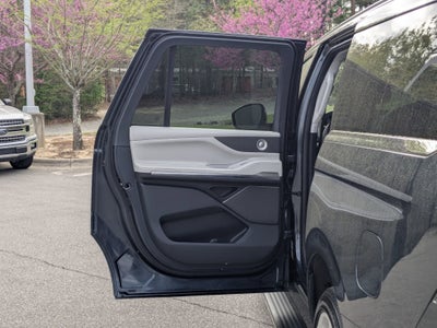 2025 Lincoln Navigator L Reserve