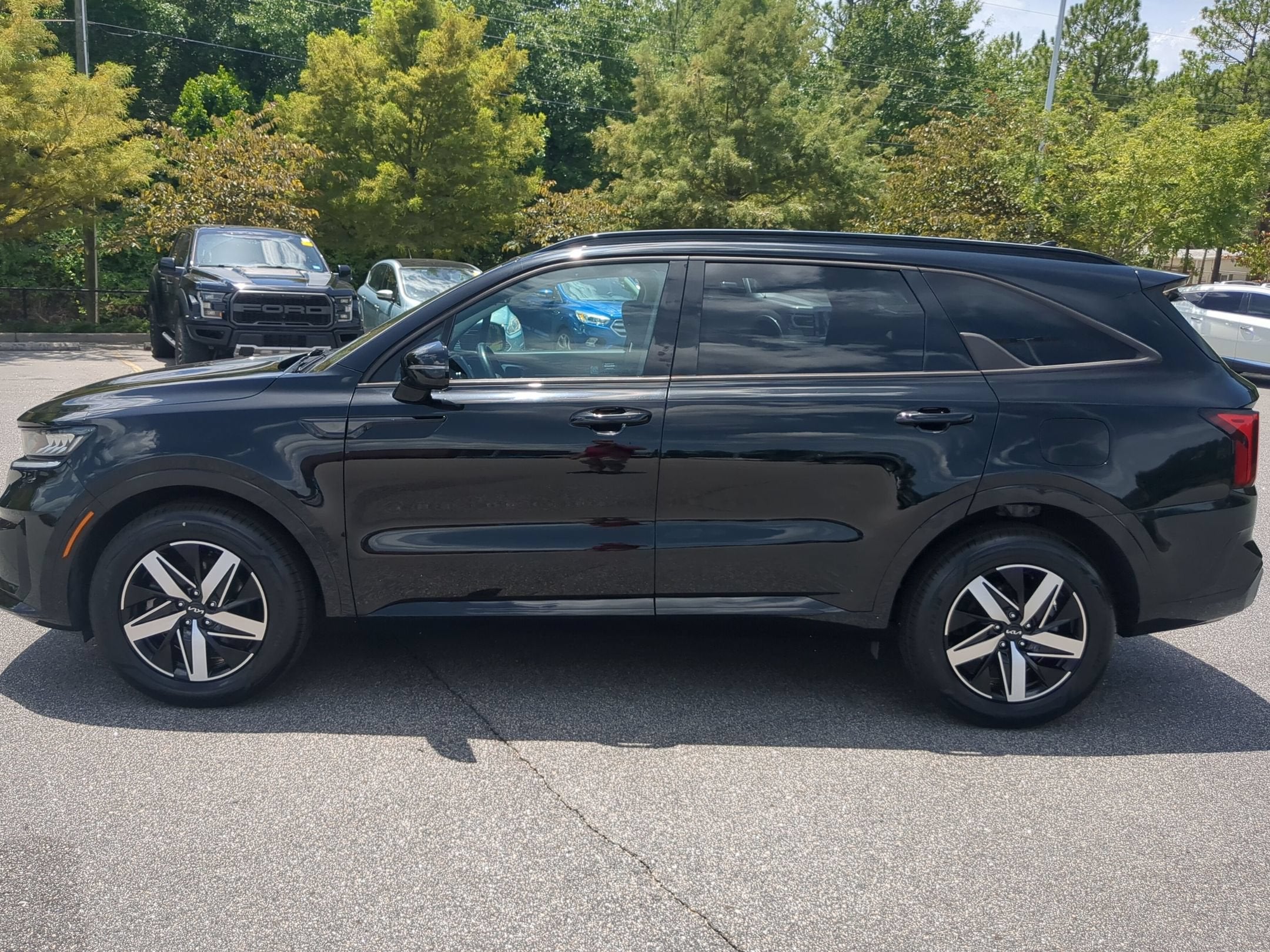 2023 Kia Sorento S