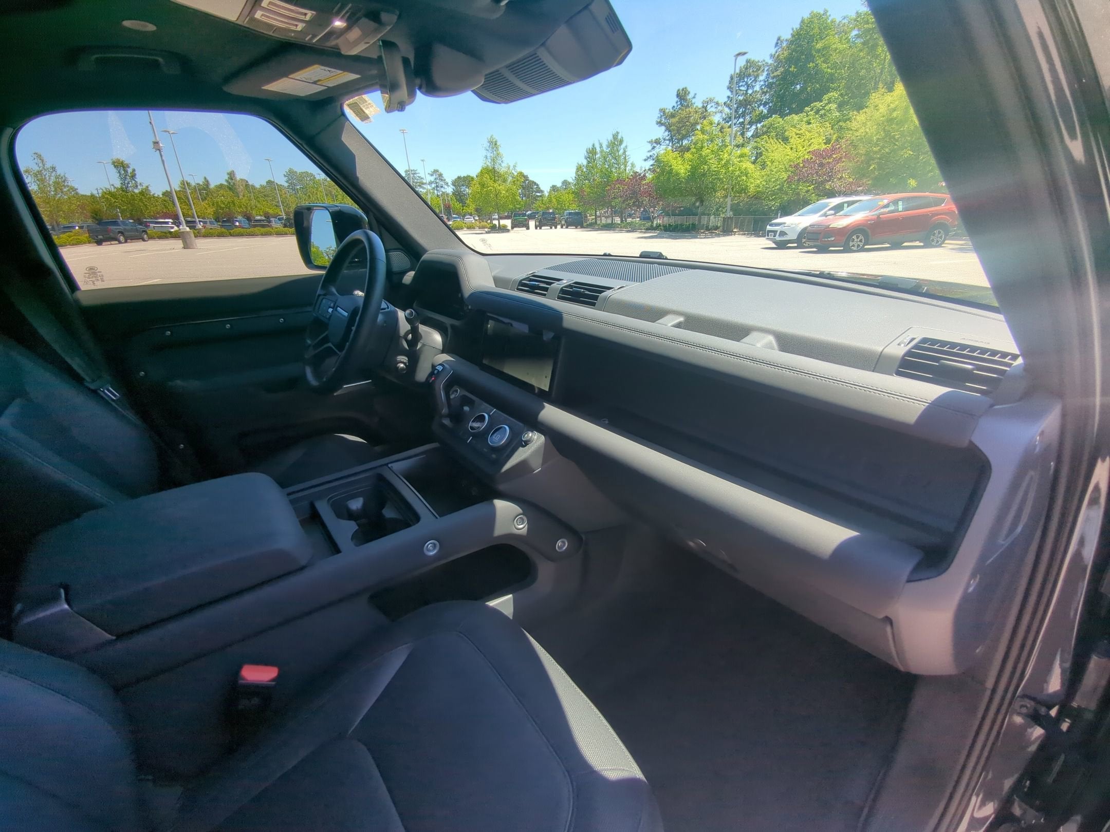 2024 Land Rover Defender X-Dynamic SE