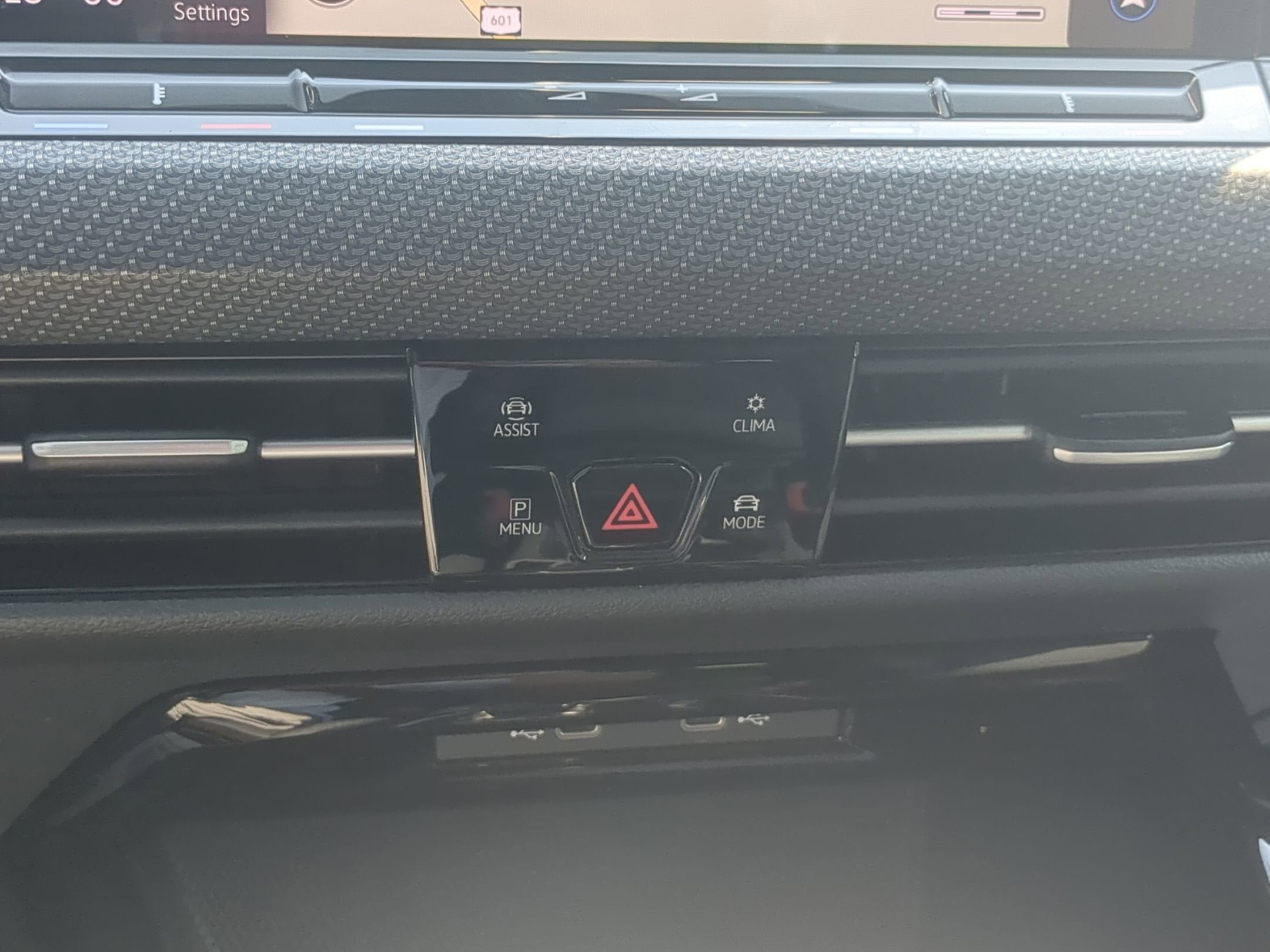 2024 Volkswagen Golf R 2.0T