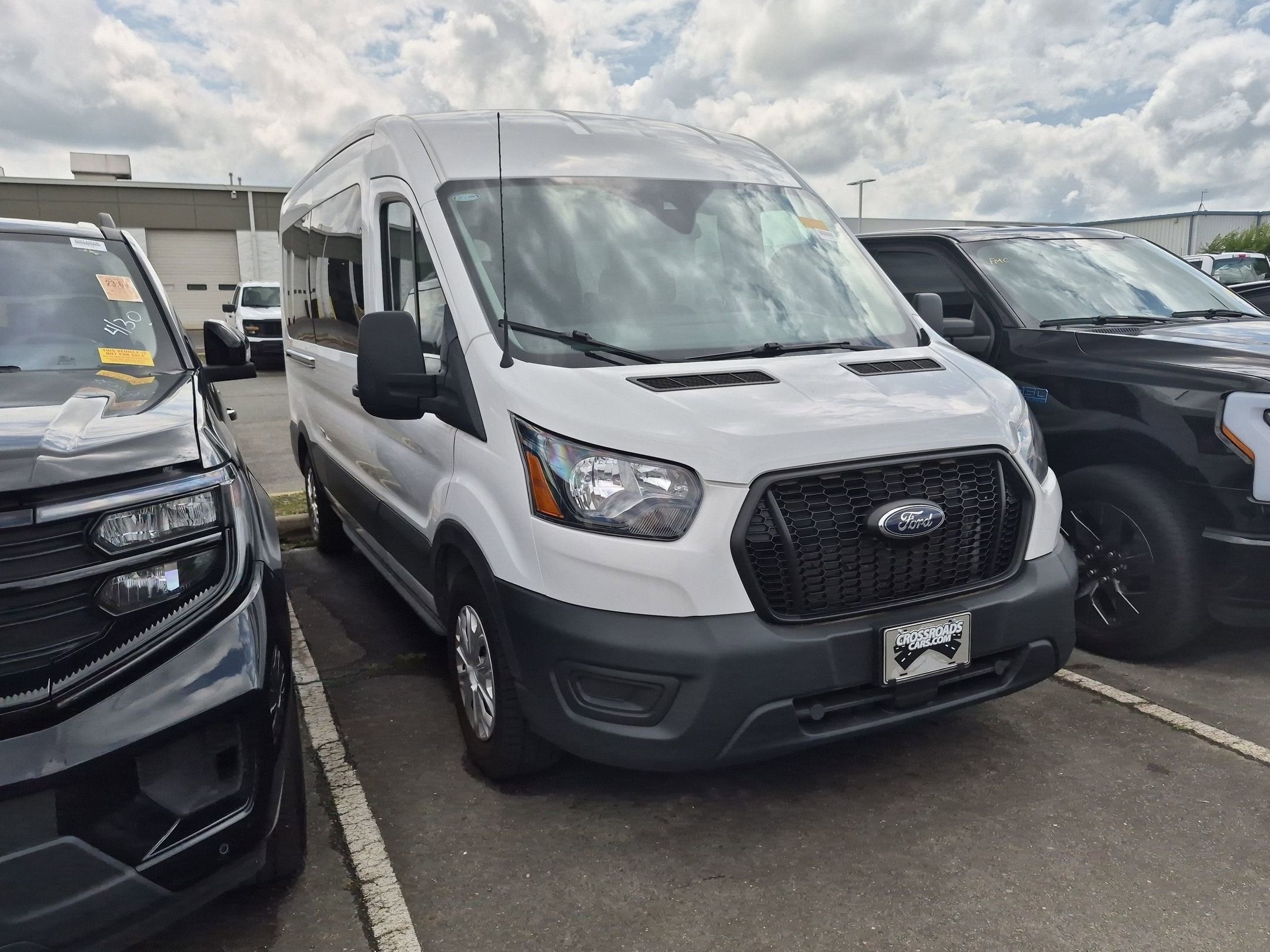 2023 Ford Transit Passenger Wagon XL