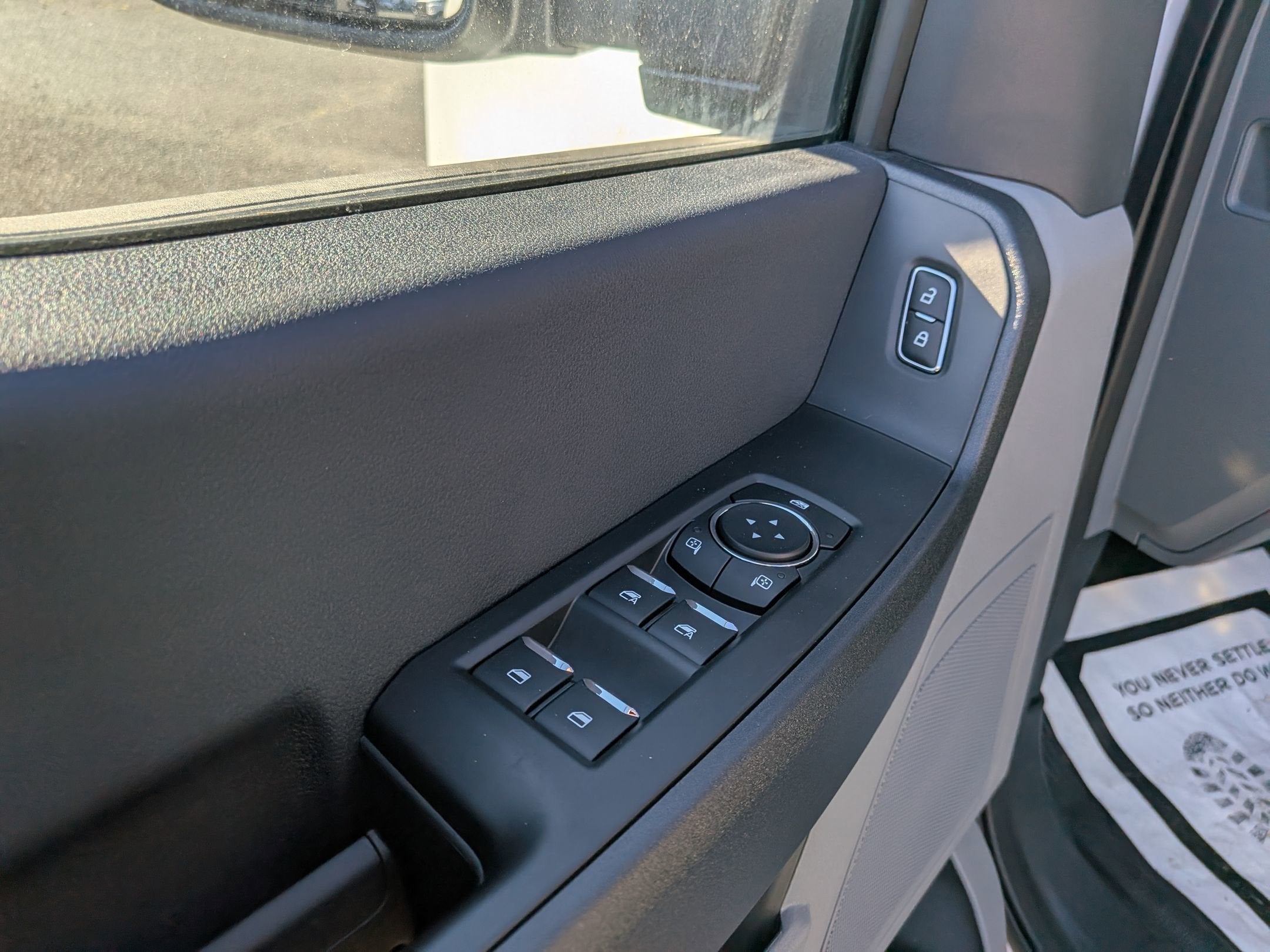 2024 Ford Super Duty F-350 DRW XL