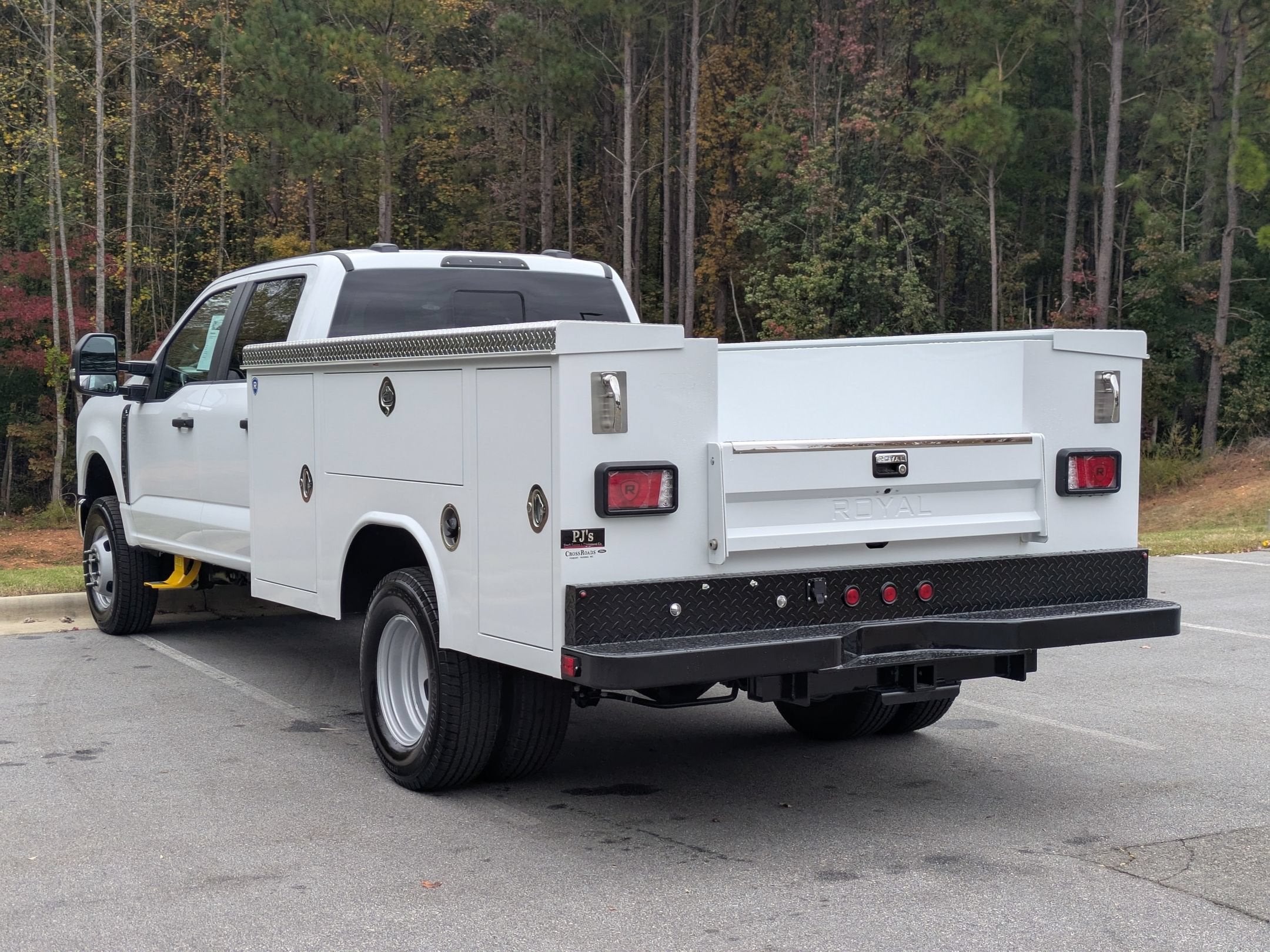 2026 Ford Super Duty F-350 DRW XL