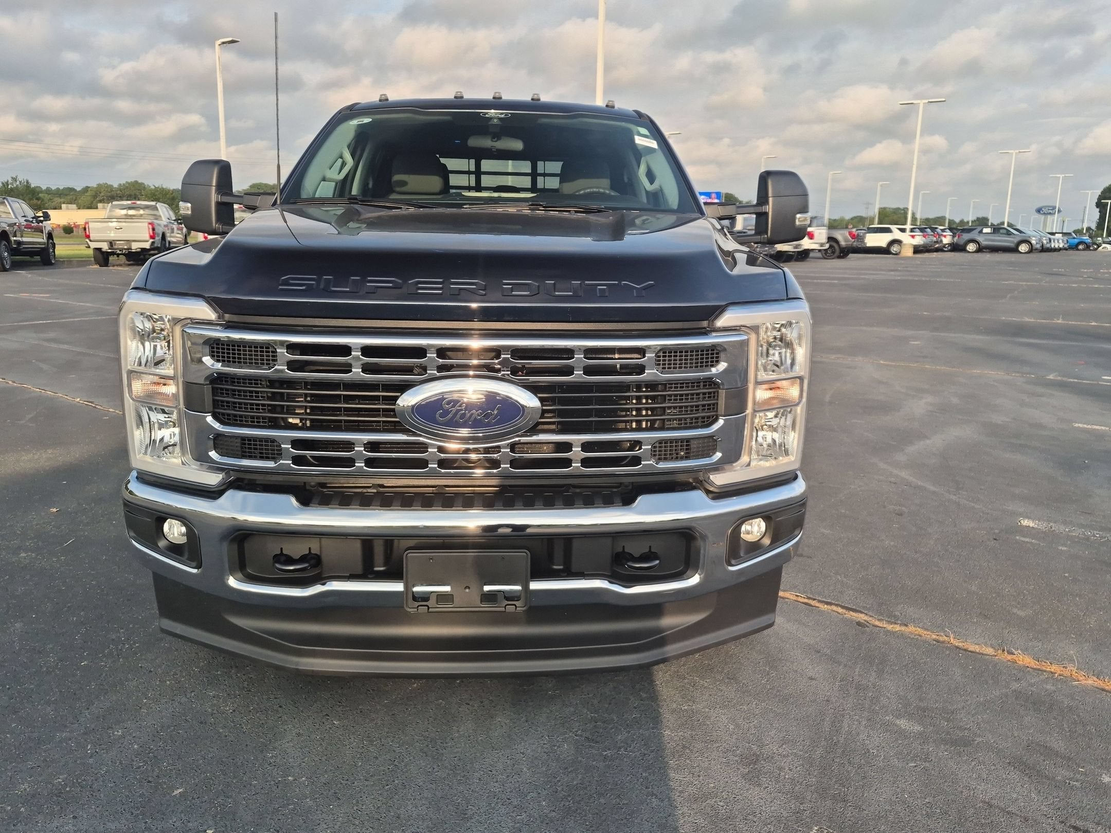 2025 Ford Super Duty F-350 DRW XL