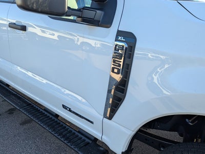 2026 Ford Super Duty F-350 DRW XL