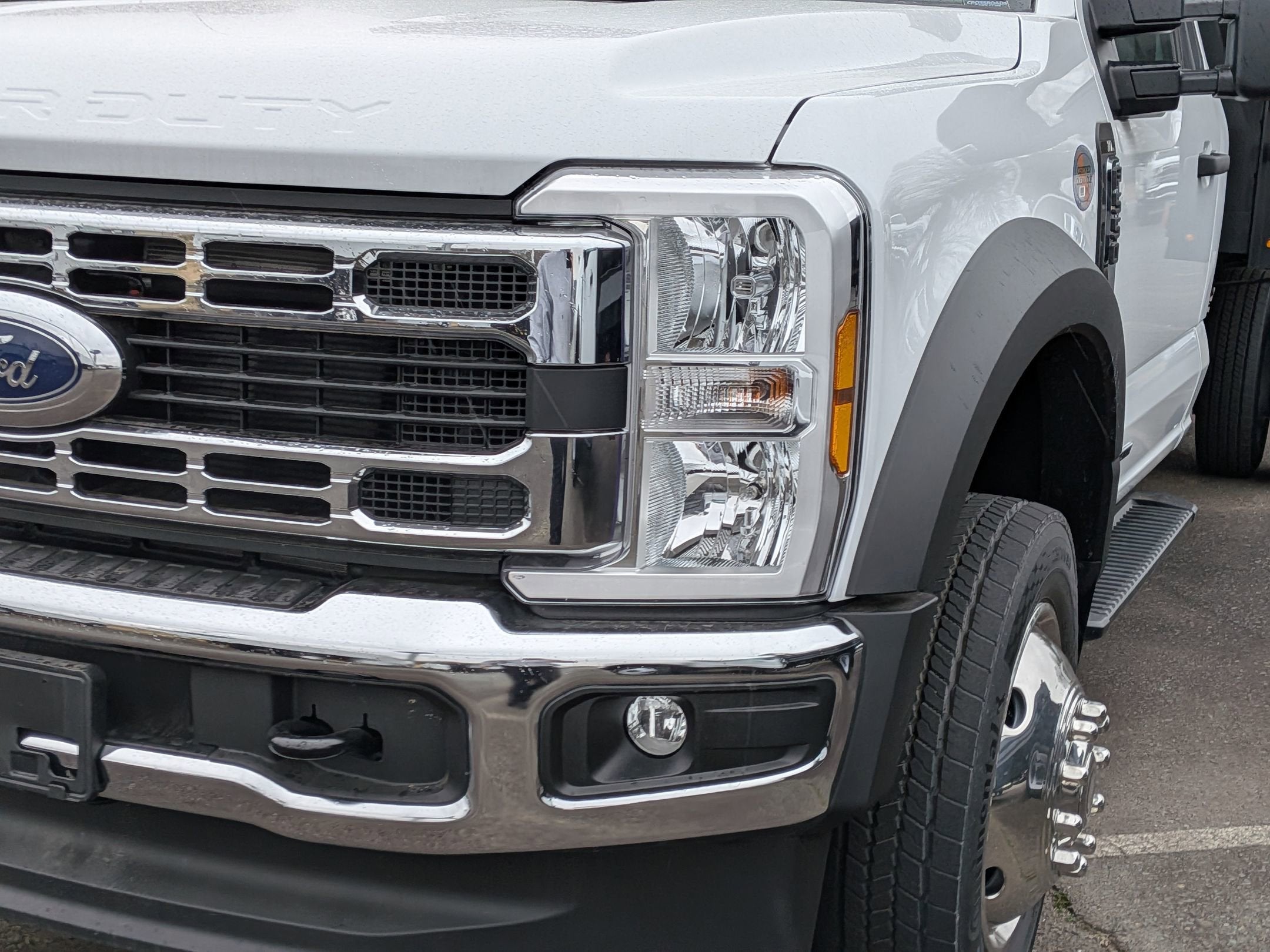 2025 Ford Super Duty F-550 DRW XL