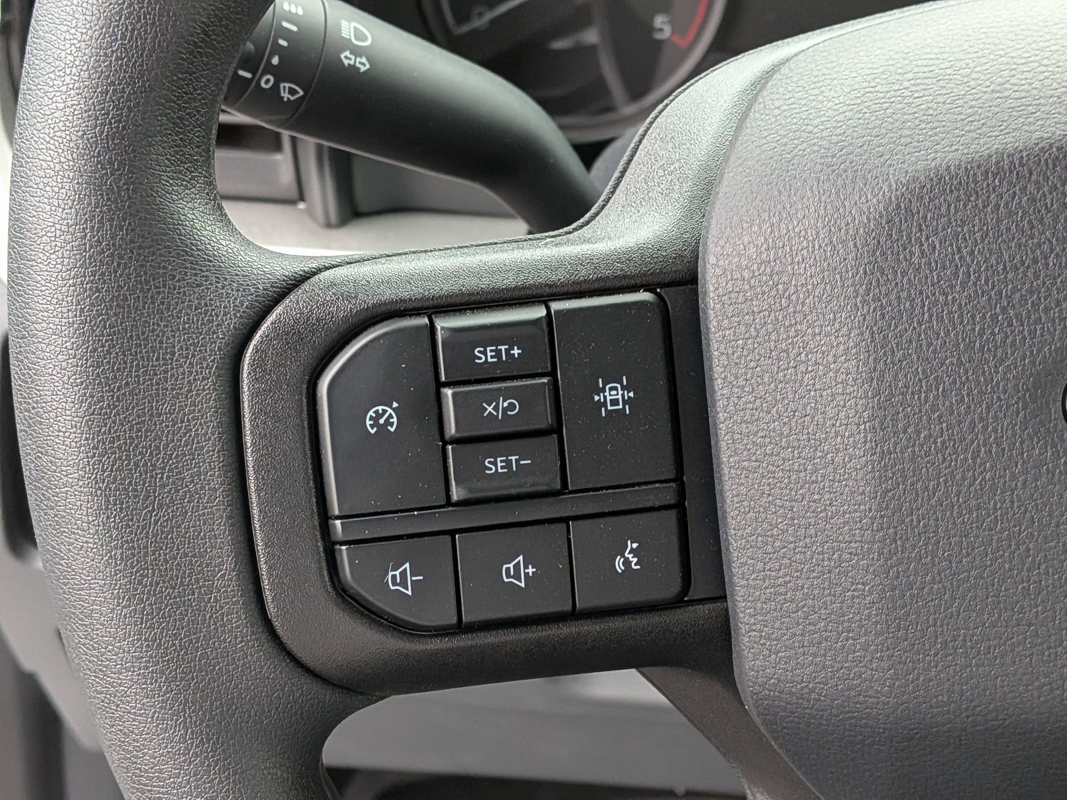 2025 Ford Super Duty F-550 DRW XL