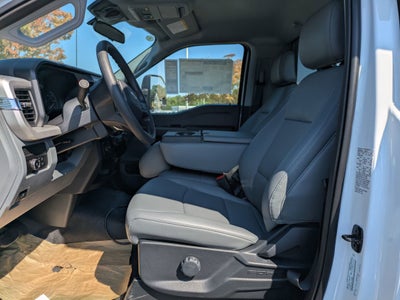 2025 Ford Super Duty F-600 DRW XL