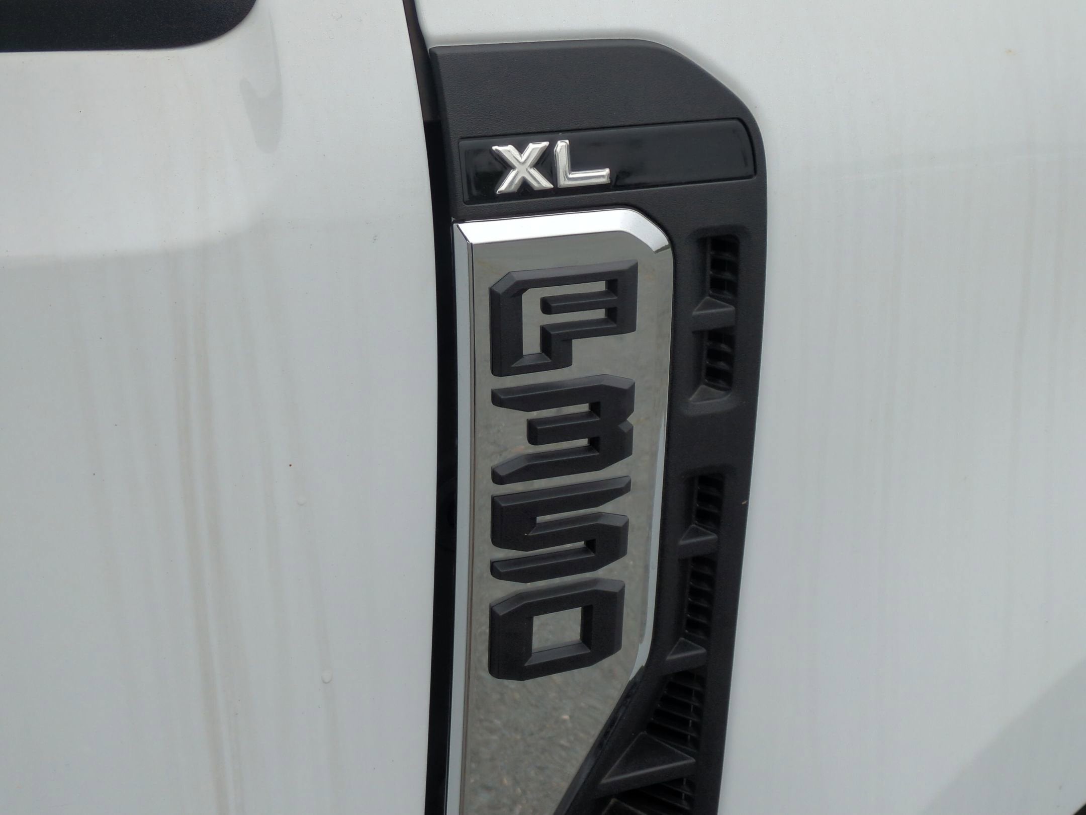2026 Ford Super Duty F-350 DRW Base