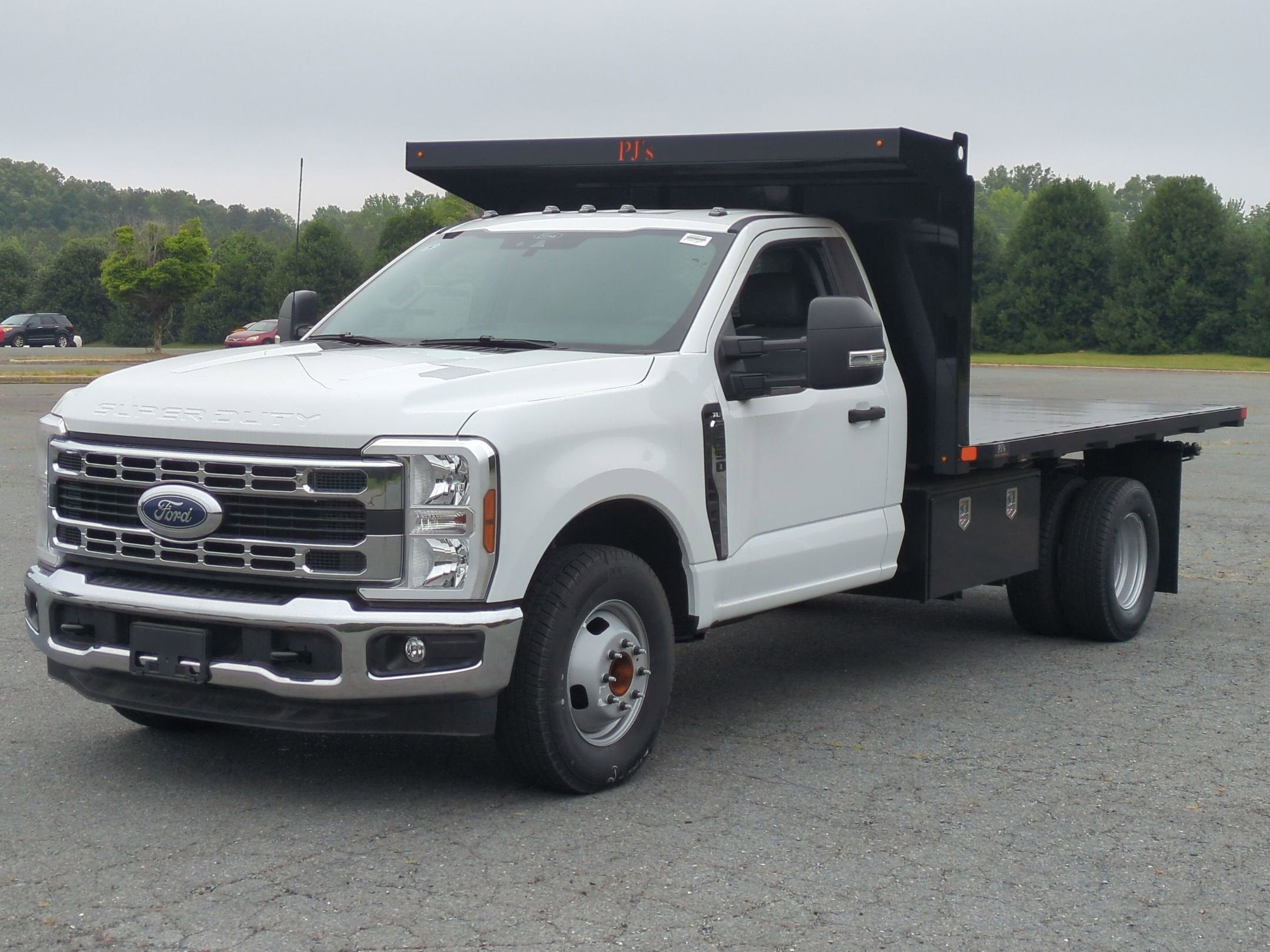 2026 Ford Super Duty F-350 DRW Base