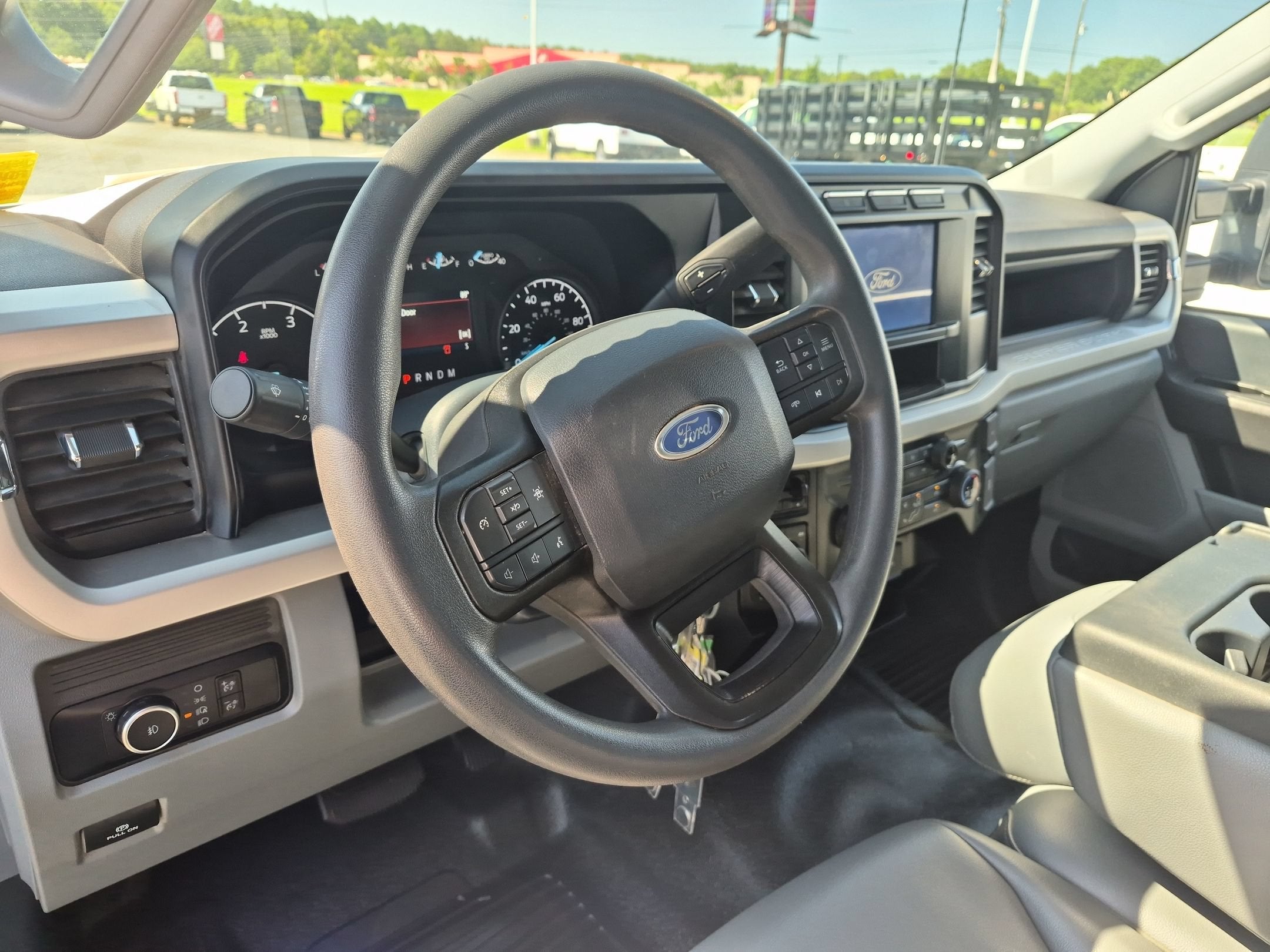 2024 Ford Super Duty F-350 DRW XL