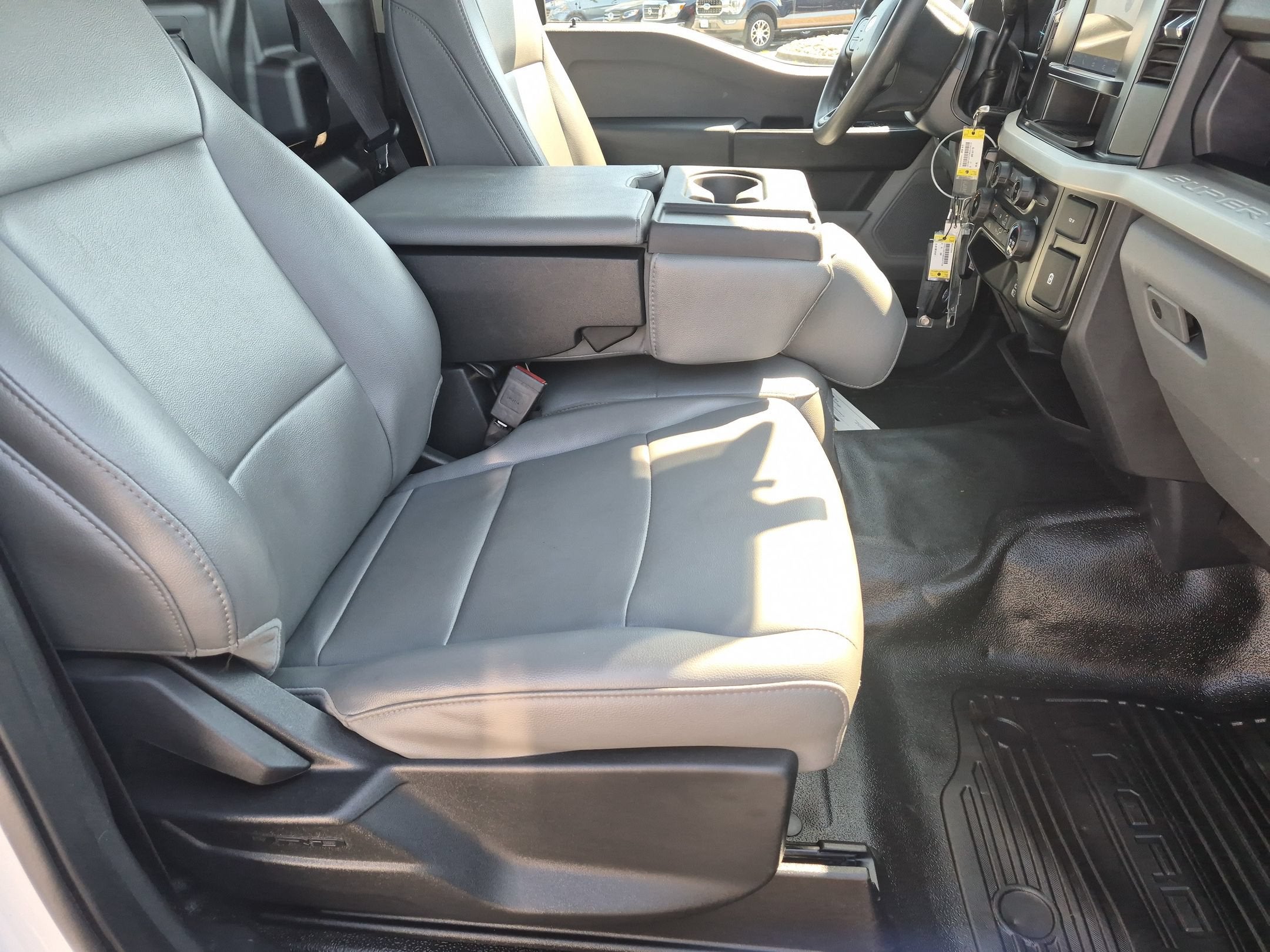 2024 Ford Super Duty F-350 DRW XL