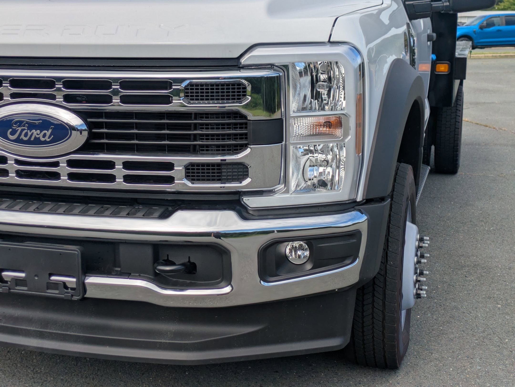 2025 Ford Super Duty F-550 DRW XL