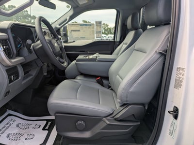 2025 Ford Super Duty F-550 DRW XL