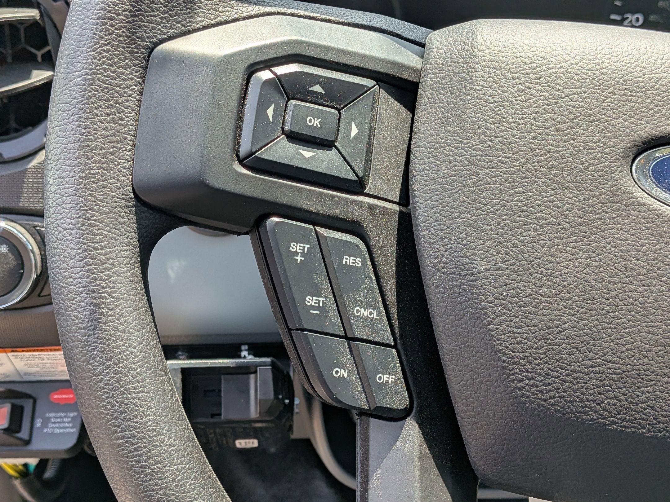 2027 Ford F-750SD Base