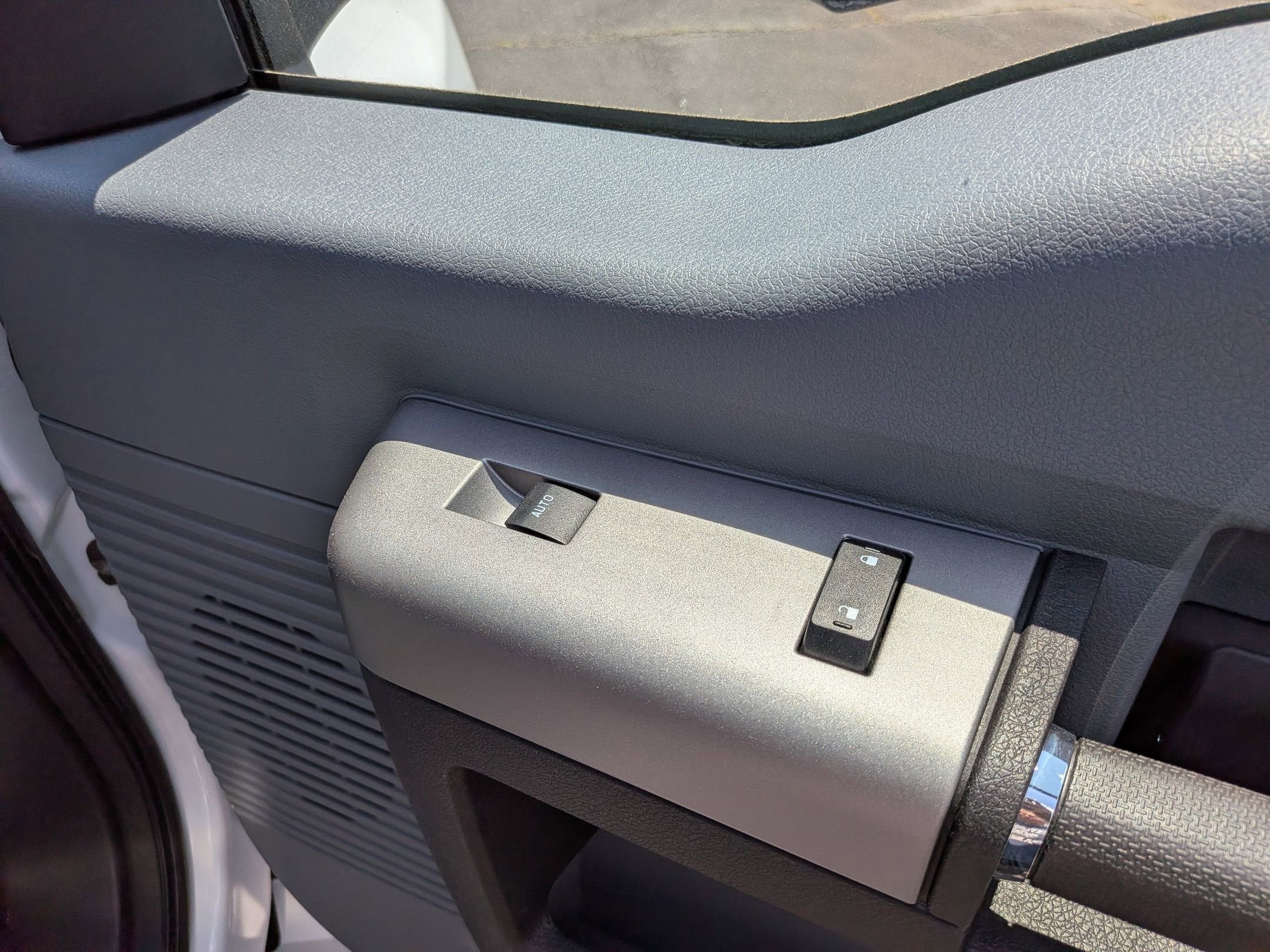 2027 Ford F-750SD Base