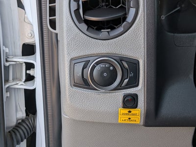 2024 Ford E-Series Cutaway Base