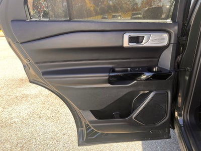 2022 Ford Explorer Platinum