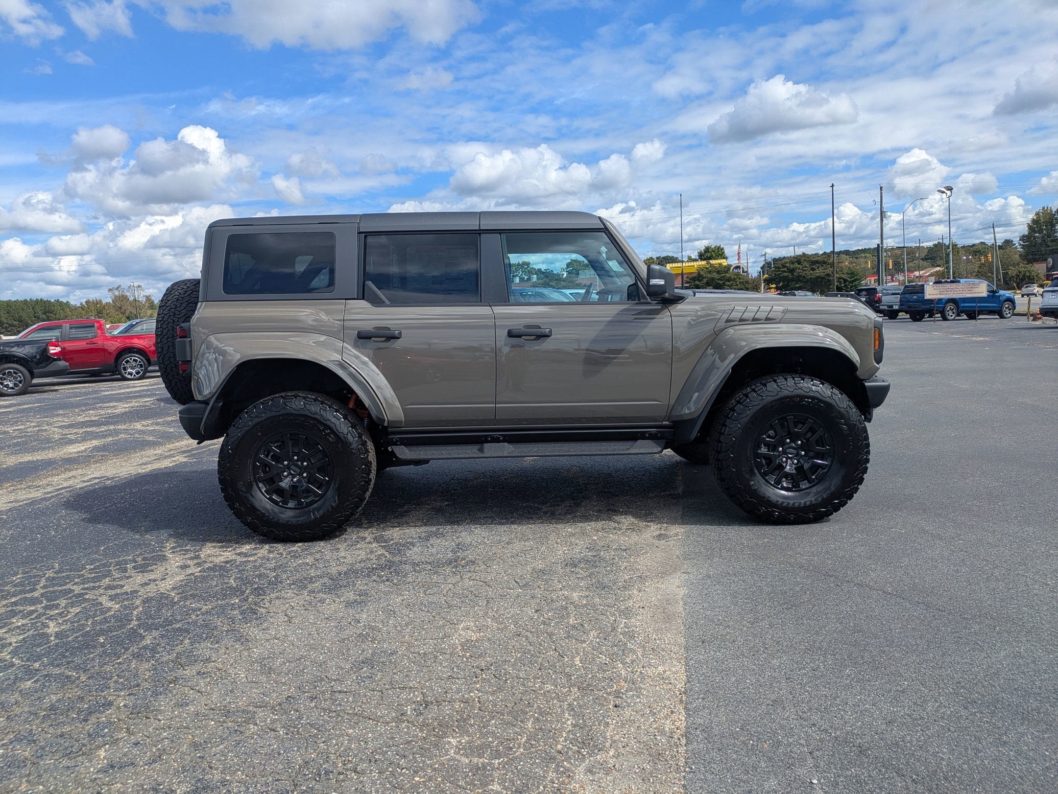 2025 Ford Bronco Raptor