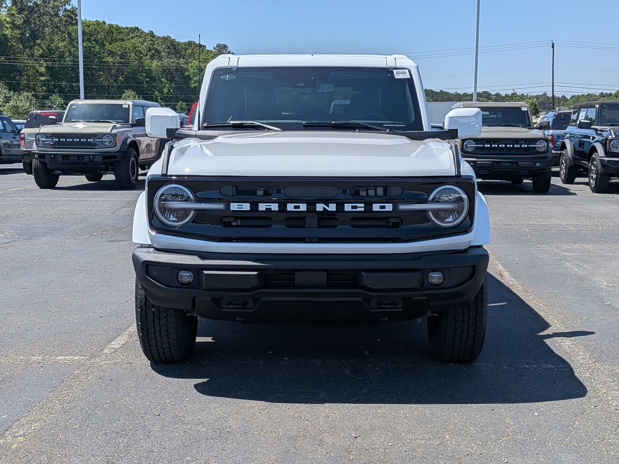 2026 Ford Bronco Outer Banks