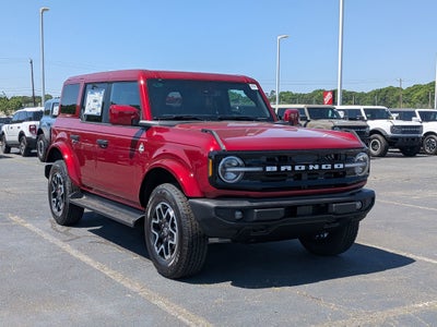 2026 Ford Bronco Outer Banks