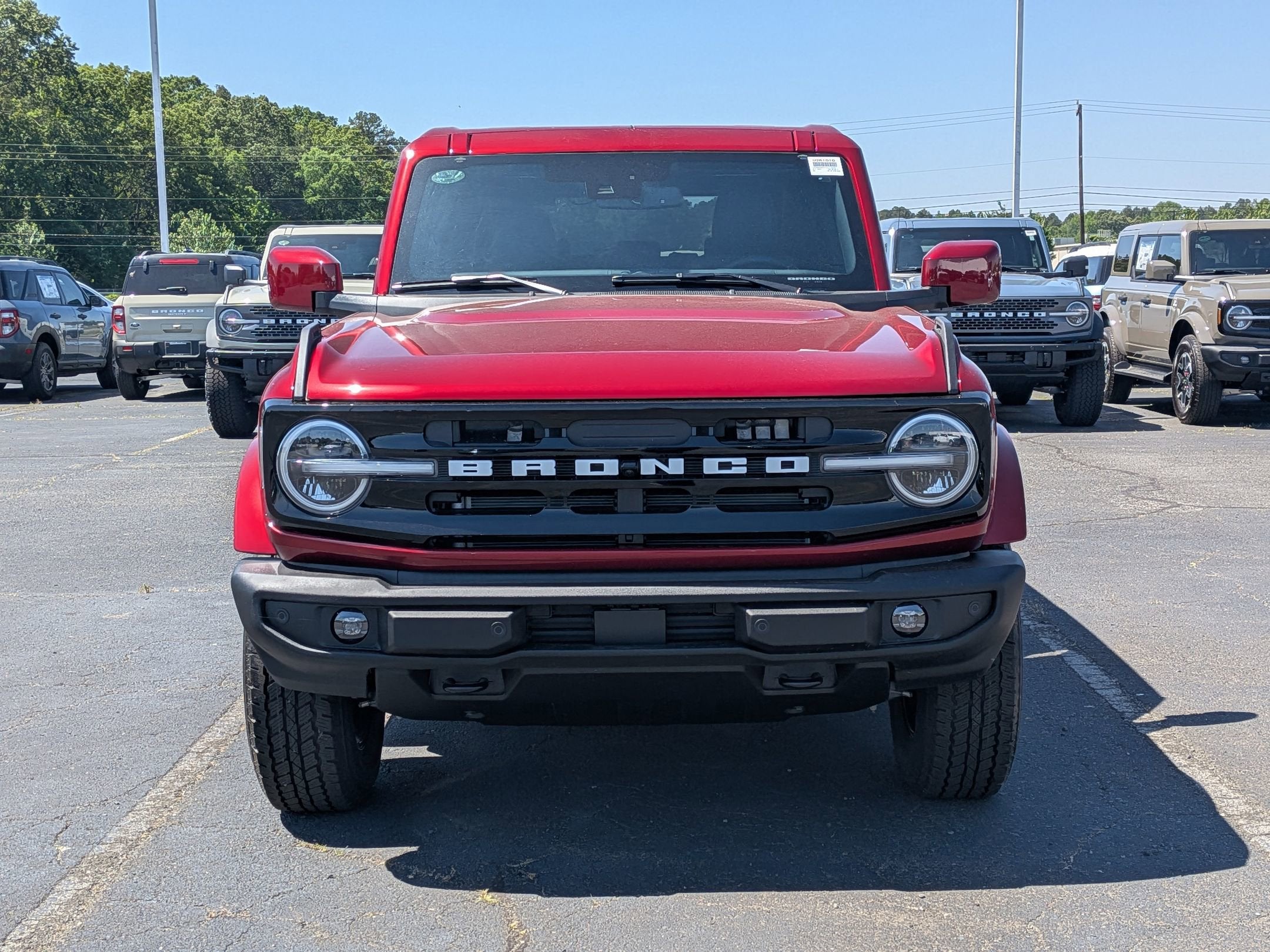 2026 Ford Bronco Outer Banks