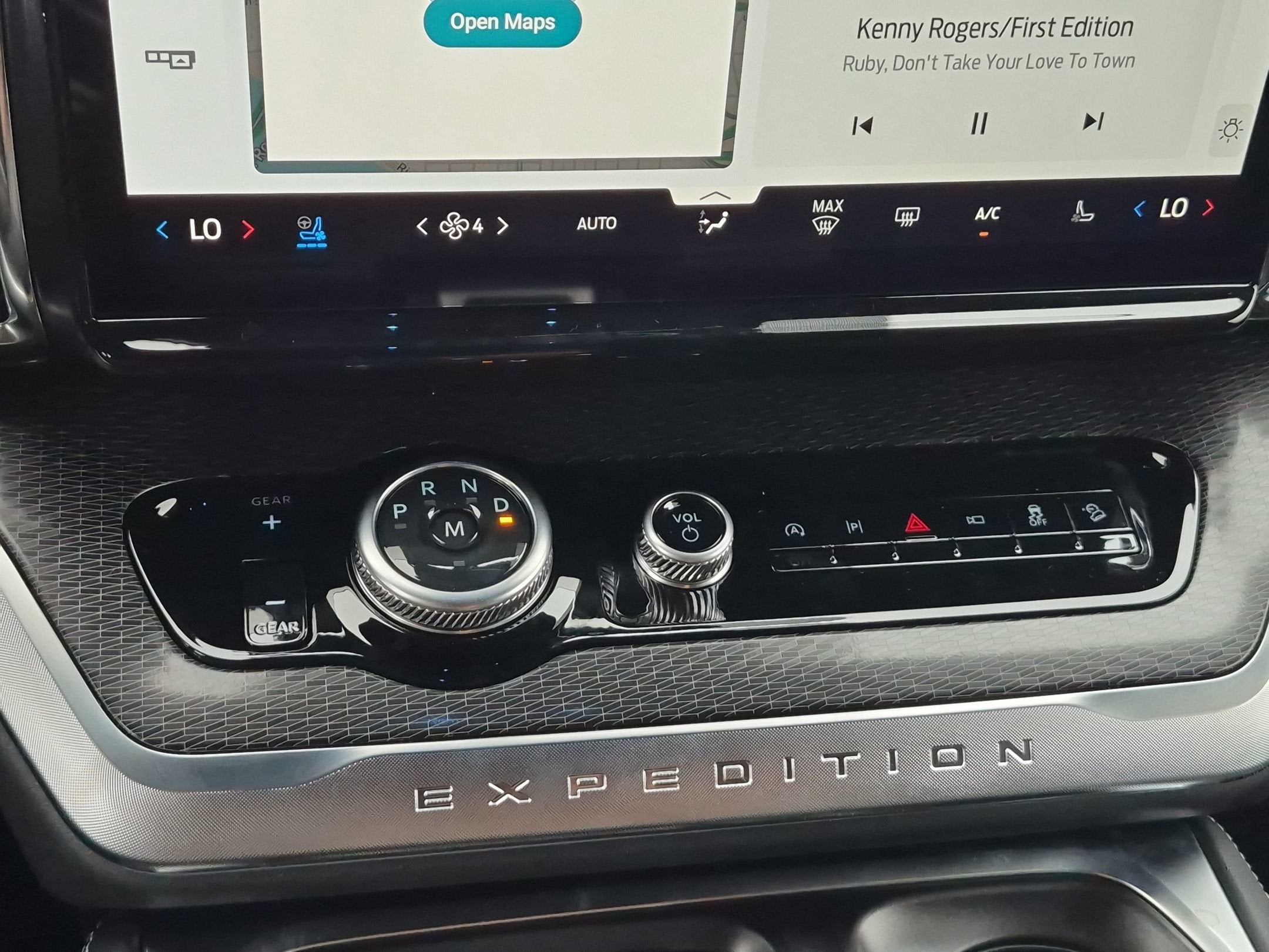 2027 Ford Expedition Max Platinum