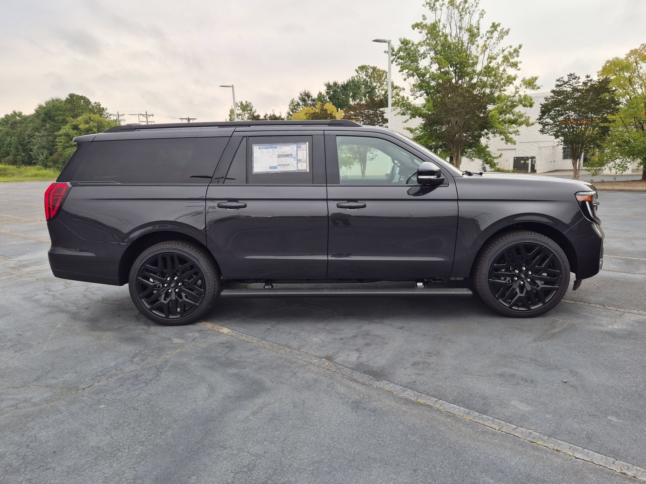2027 Ford Expedition Max Platinum