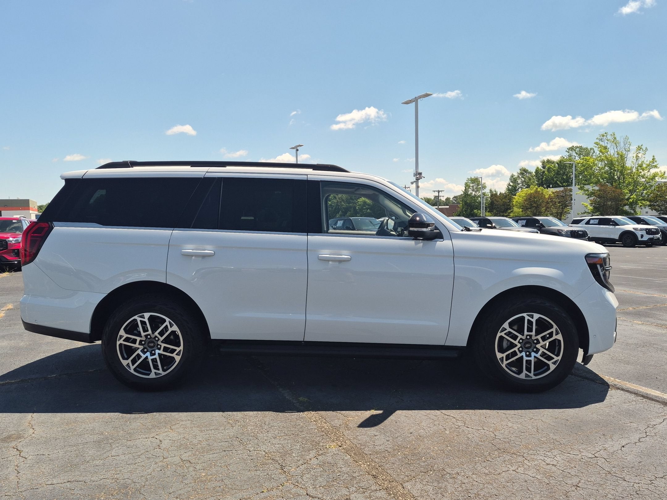 2025 Ford Expedition Active