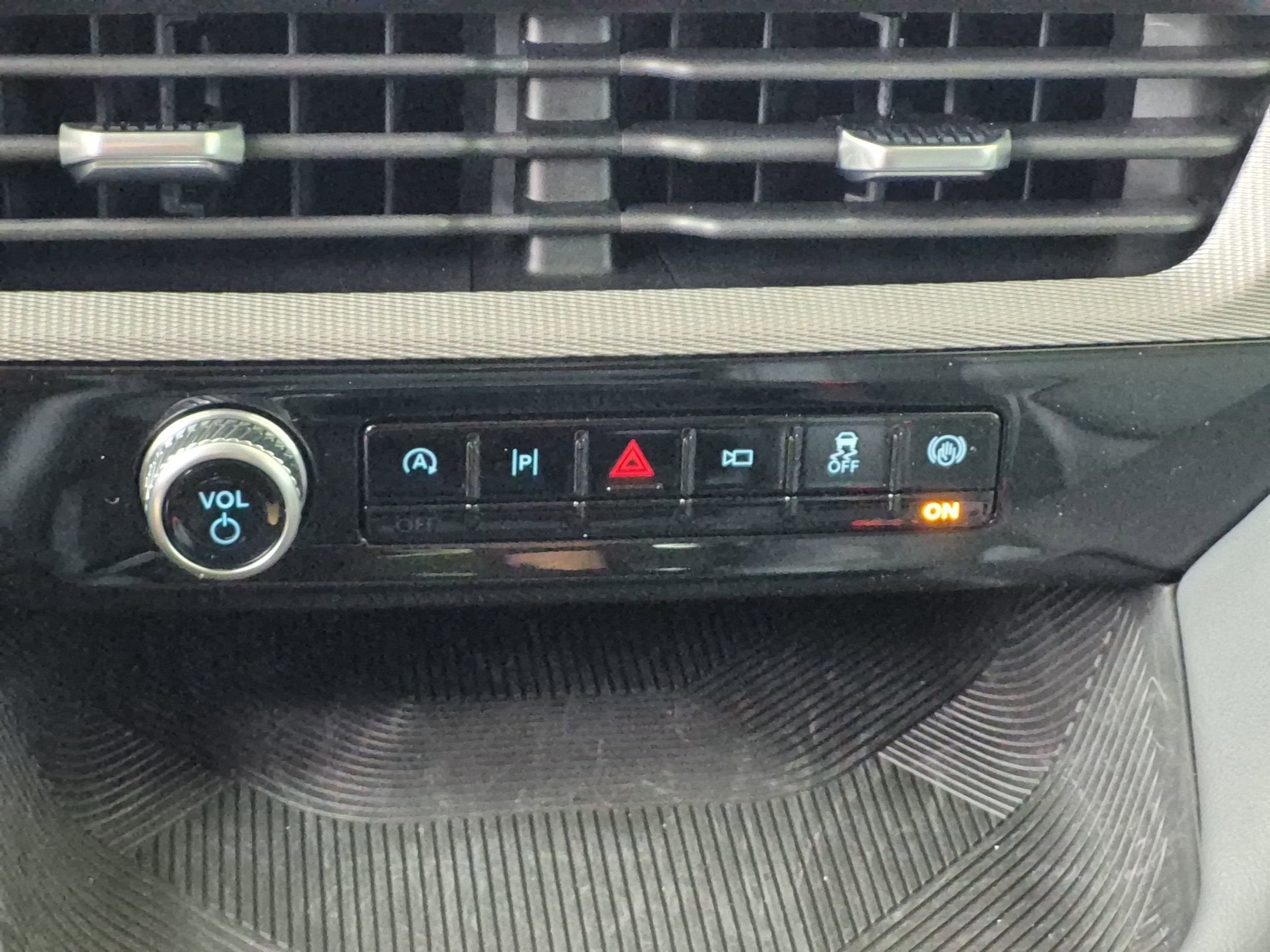 2026 Ford Explorer Active - Crossroads Courtesy Demo