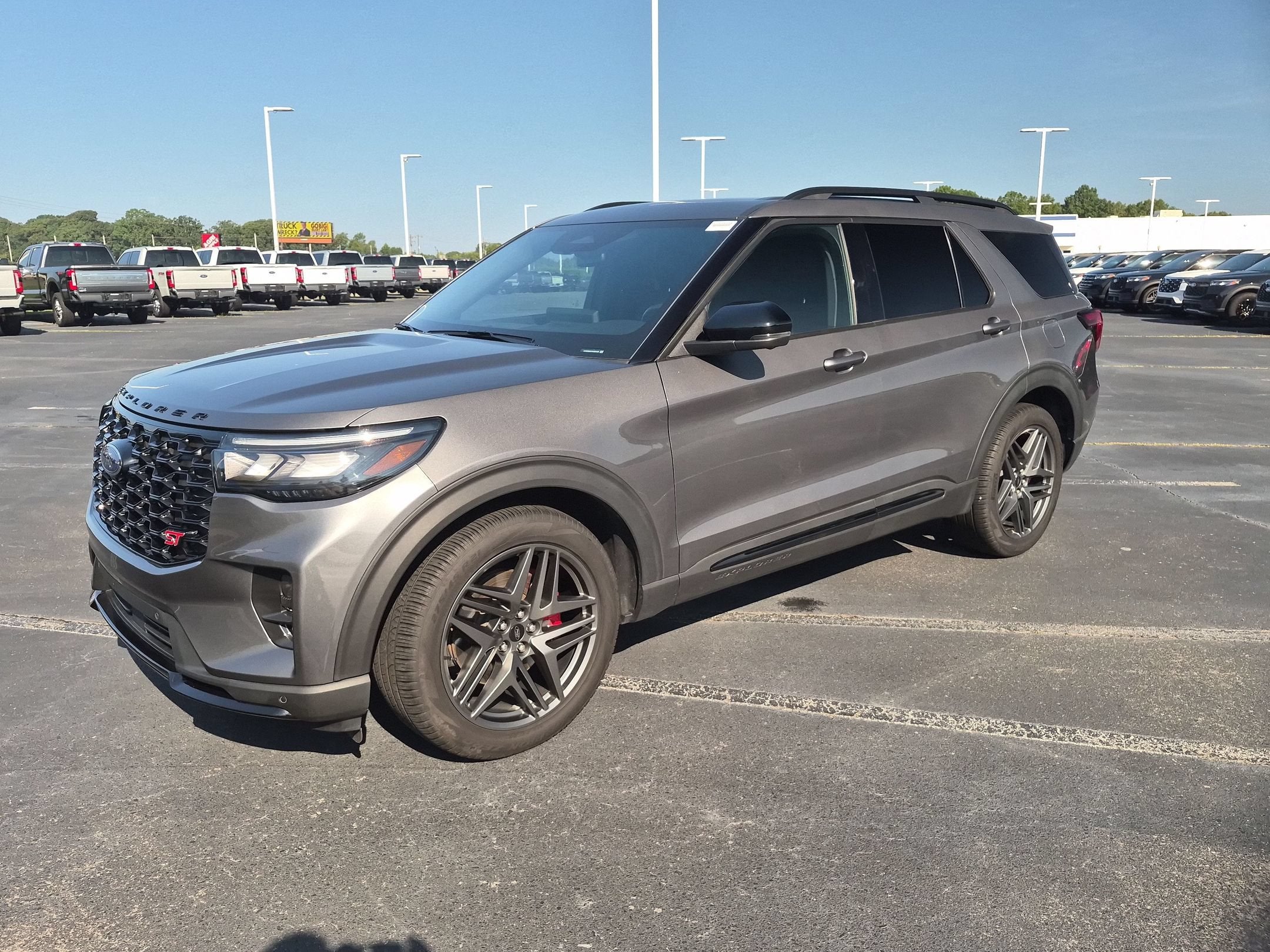 2025 Ford Explorer ST