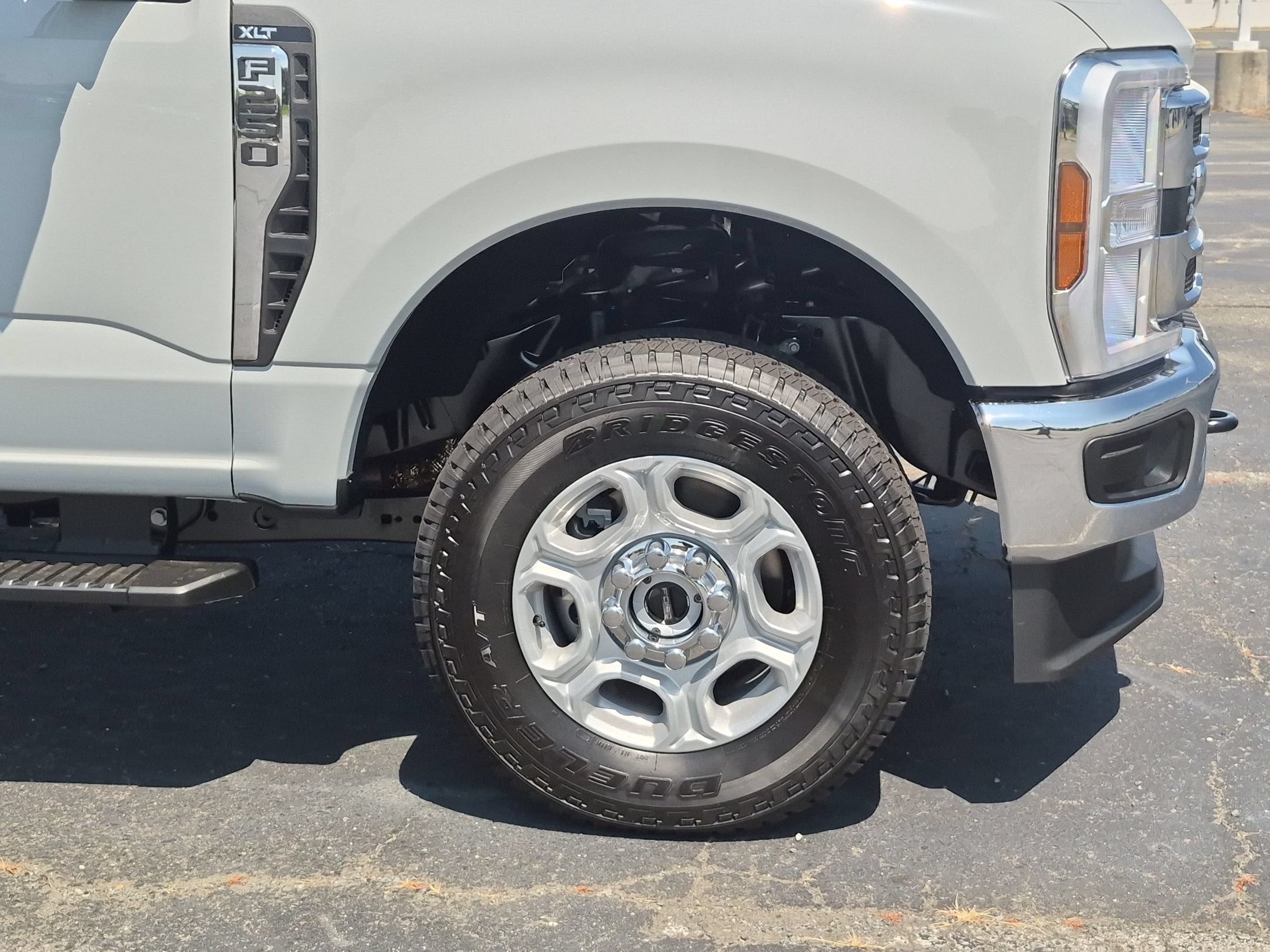 2026 Ford Super Duty F-250 SRW XLT