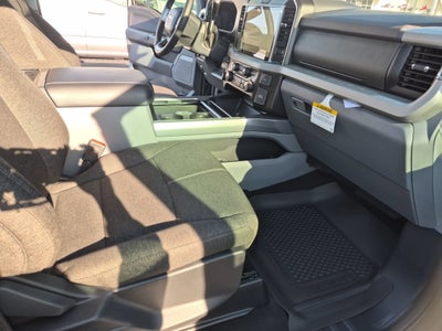 2027 Ford Super Duty F-250 SRW XLT