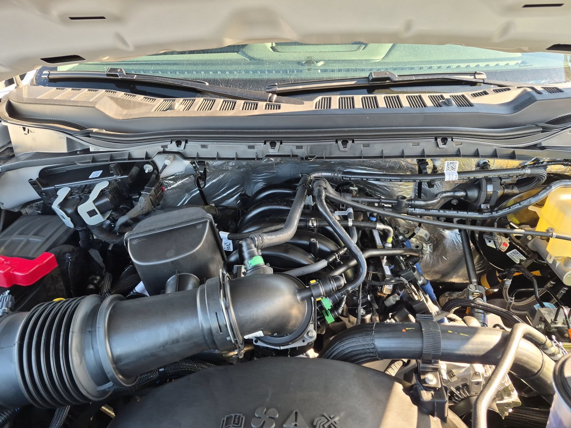 2027 Ford Super Duty F-250 SRW LARIAT