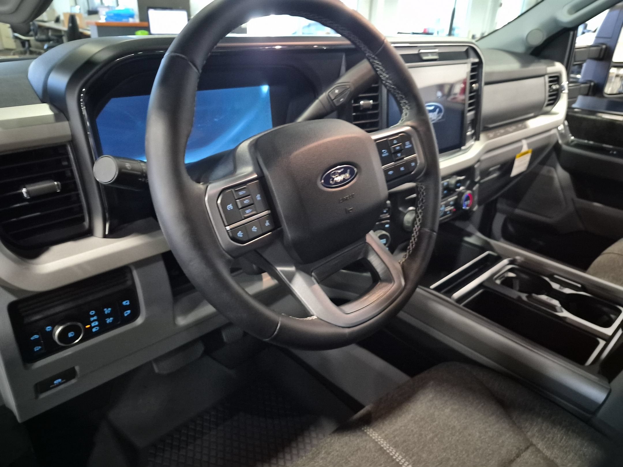 2027 Ford Super Duty F-250 SRW XLT