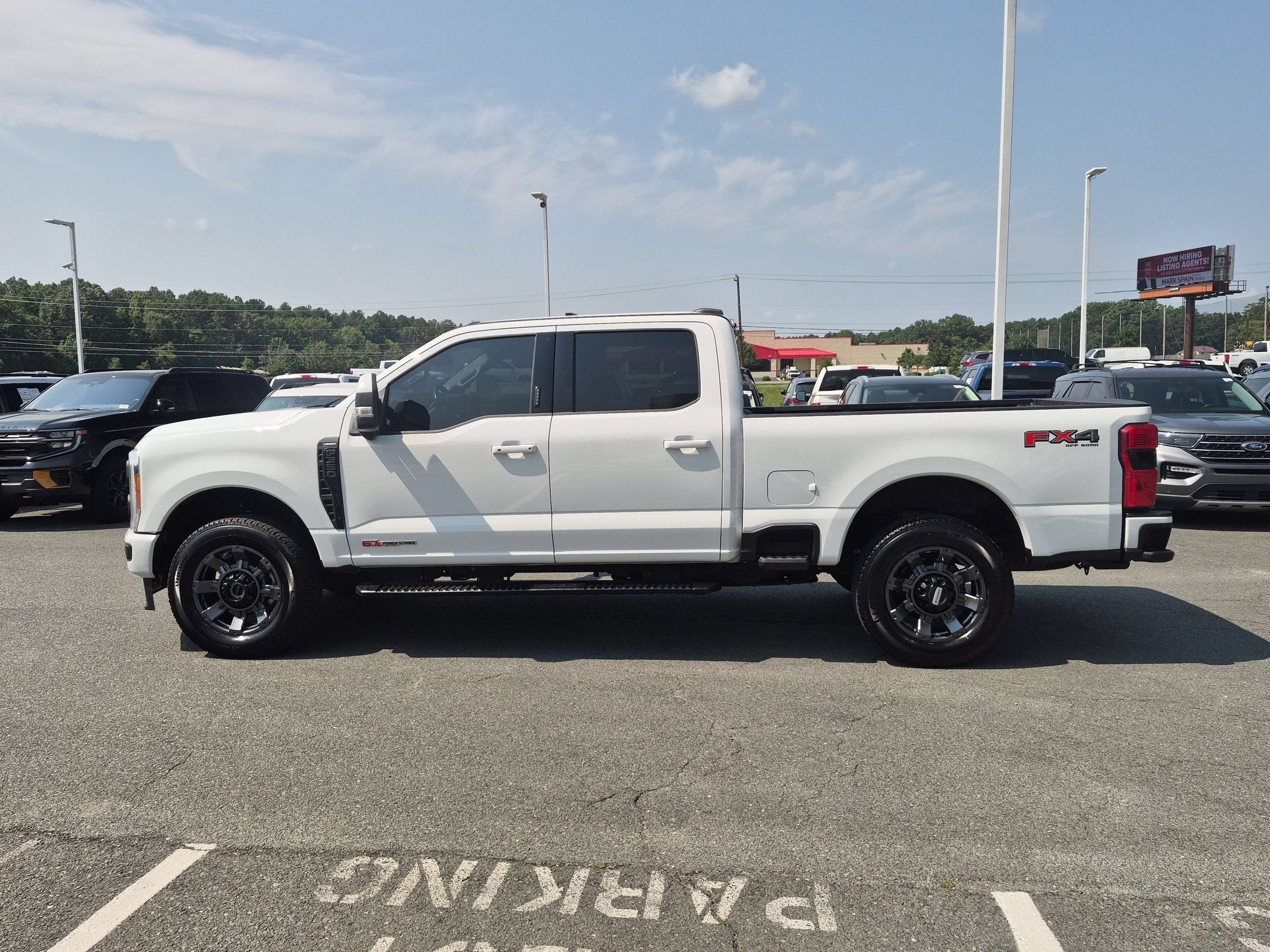 2023 Ford Super Duty F-350 SRW LARIAT