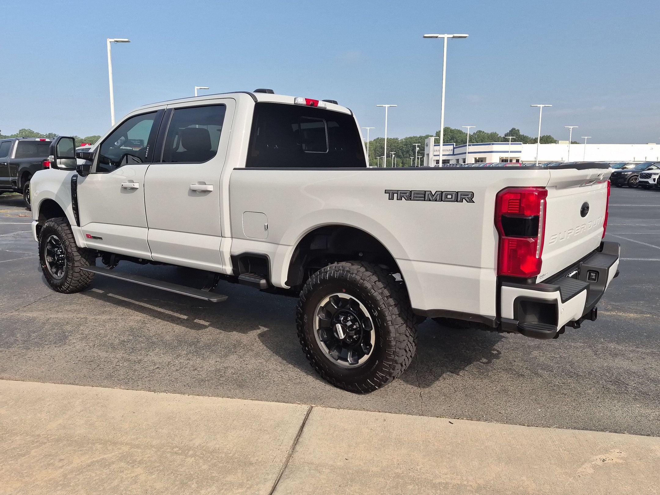 2026 Ford Super Duty F-350 SRW LARIAT