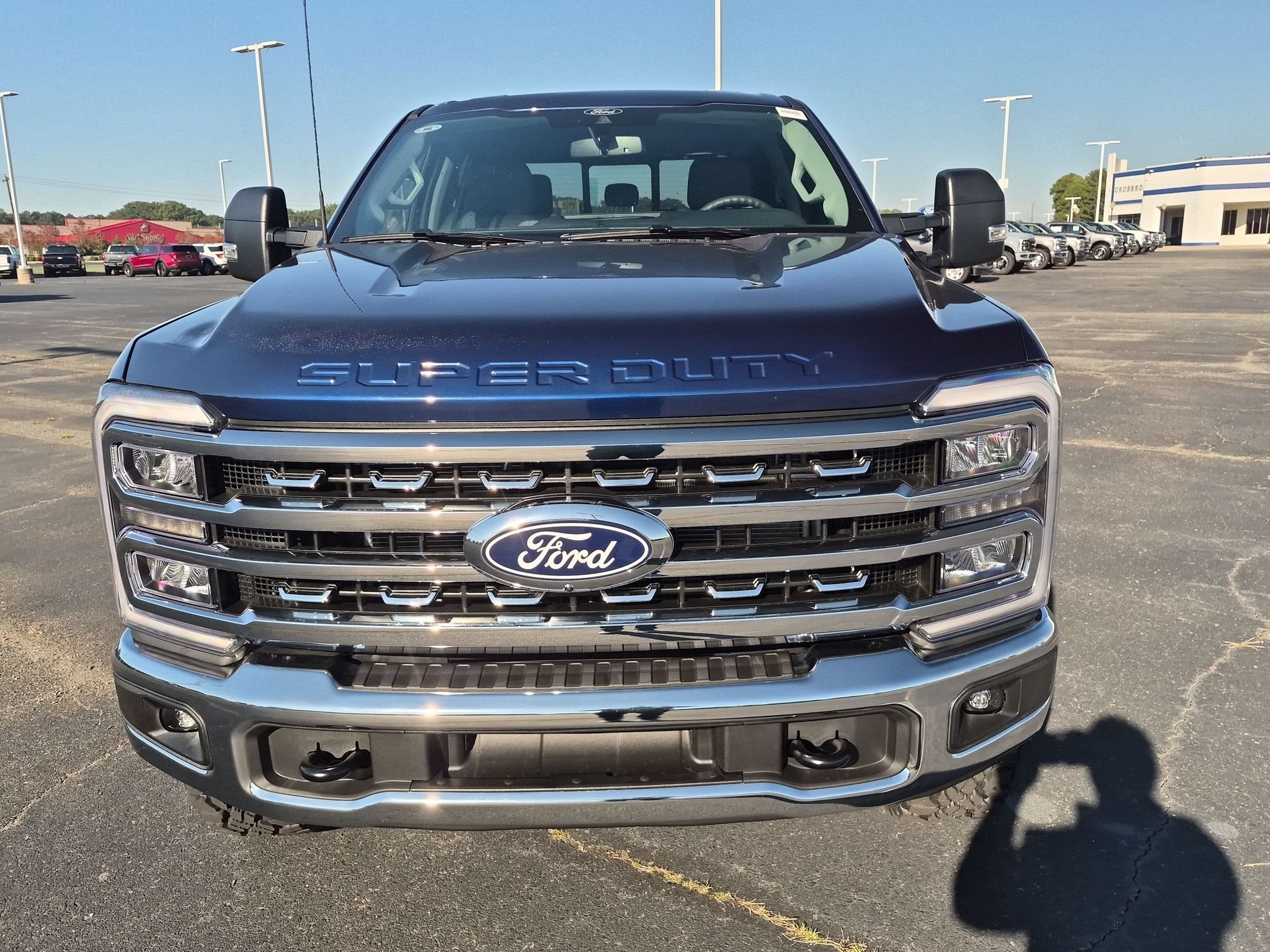 2027 Ford Super Duty F-350 SRW XLT