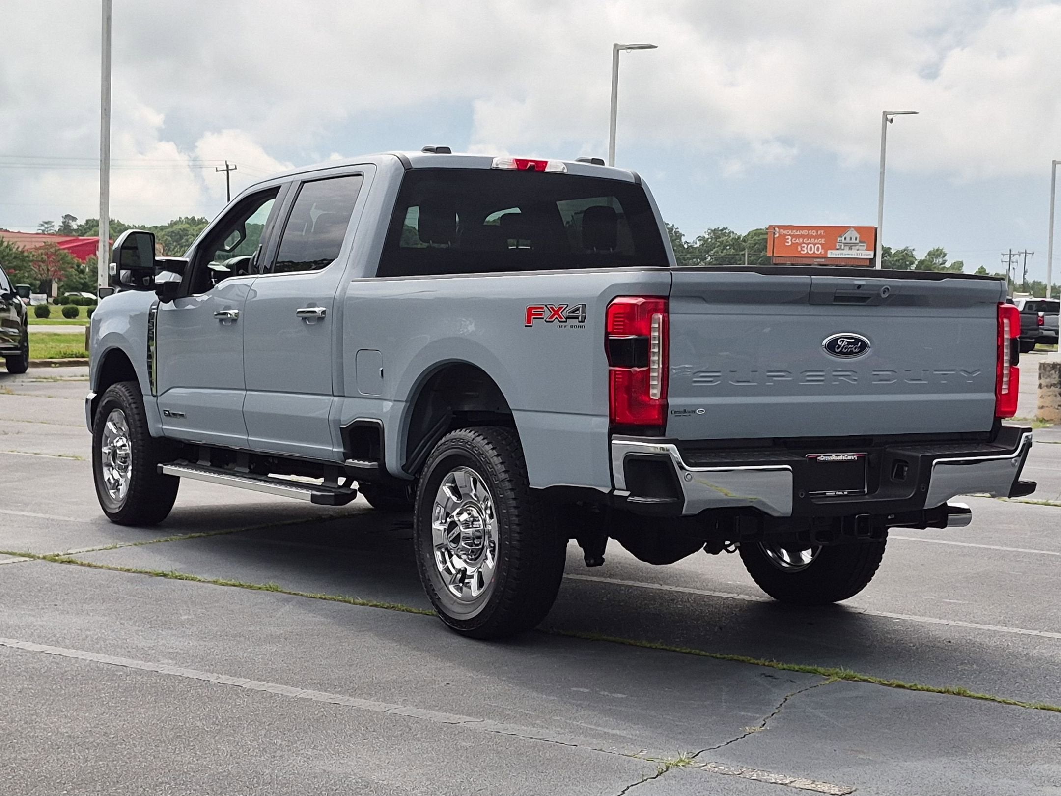 2026 Ford Super Duty F-350 SRW LARIAT