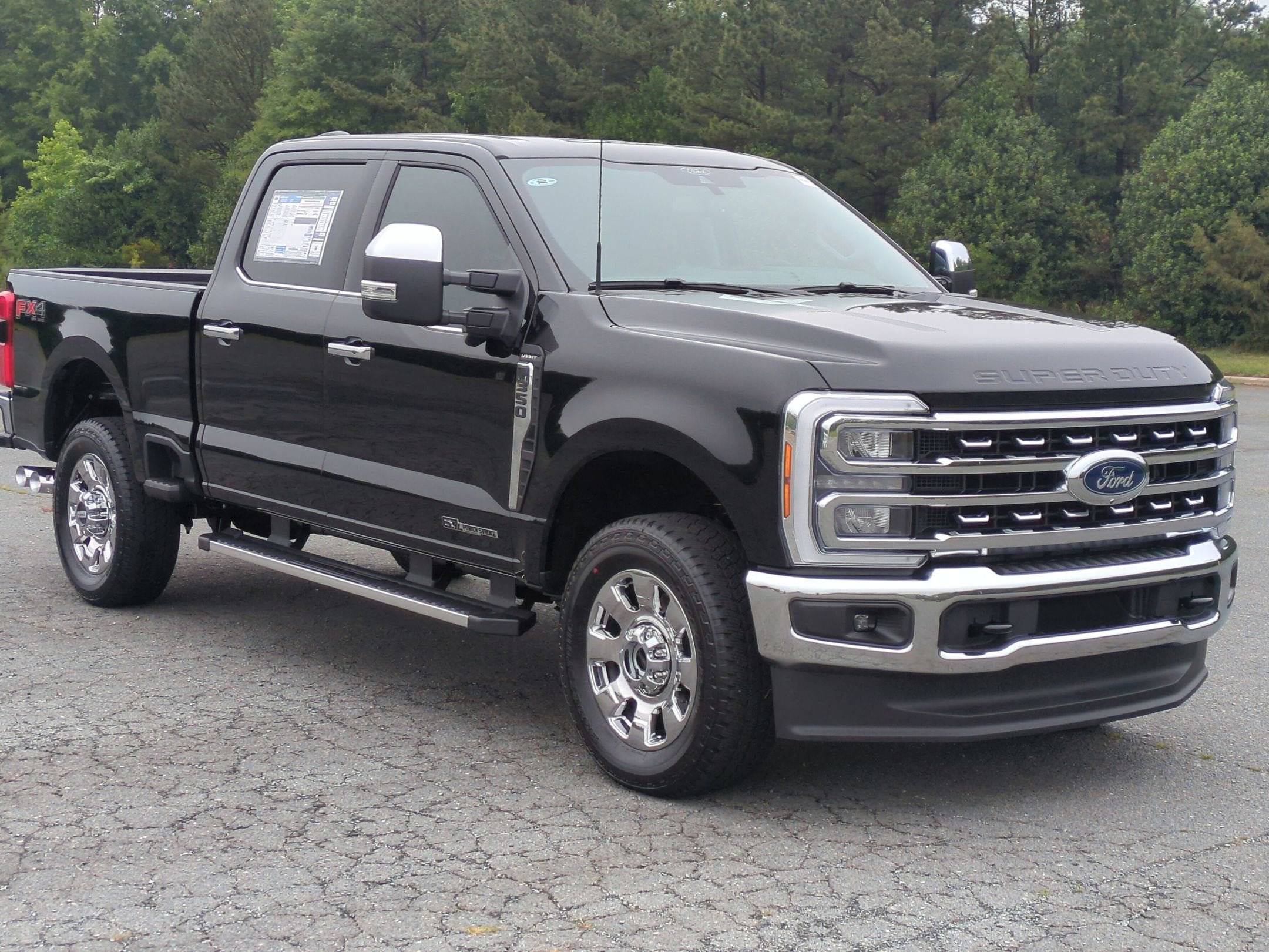 2026 Ford Super Duty F-350 SRW LARIAT